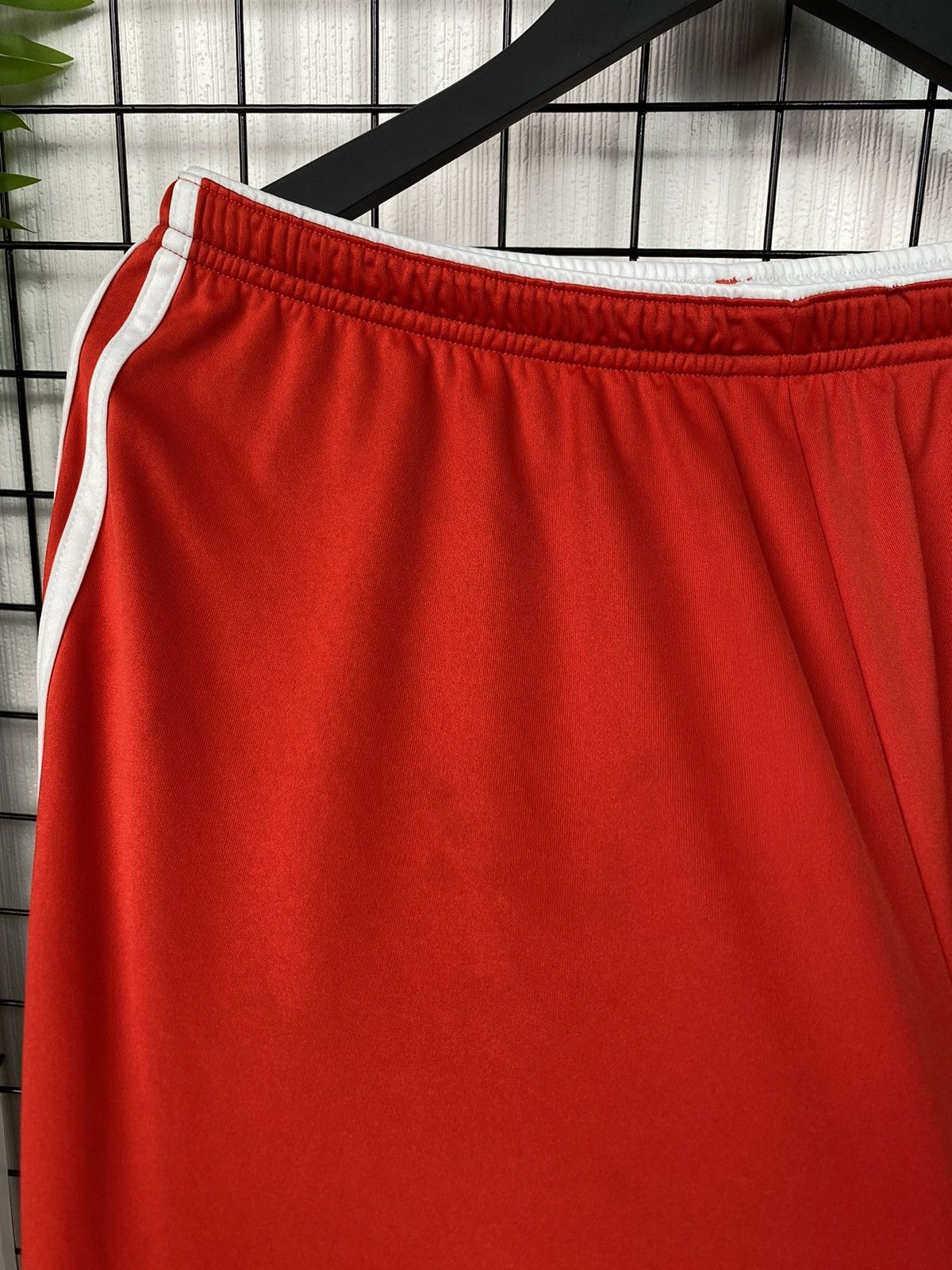 Adidas × Vintage Adidas Bayern Munich 2014-2015 Shorts Soccer Football Red L Size US 34 / EU 50 - 9 Thumbnail