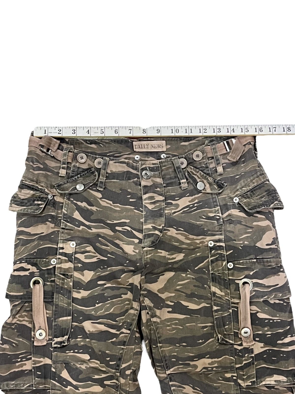 Japanese Brand Wtaps Style Tiger Camo Bondage Flare Cargo Pants W31 Rare Size US 31 - 10 Thumbnail
