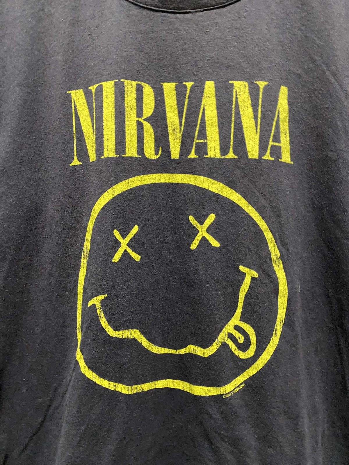 Band Tees Vintage Nirvana Smiles 2017 Size US M / EU 48-50 / 2 - 3 Thumbnail