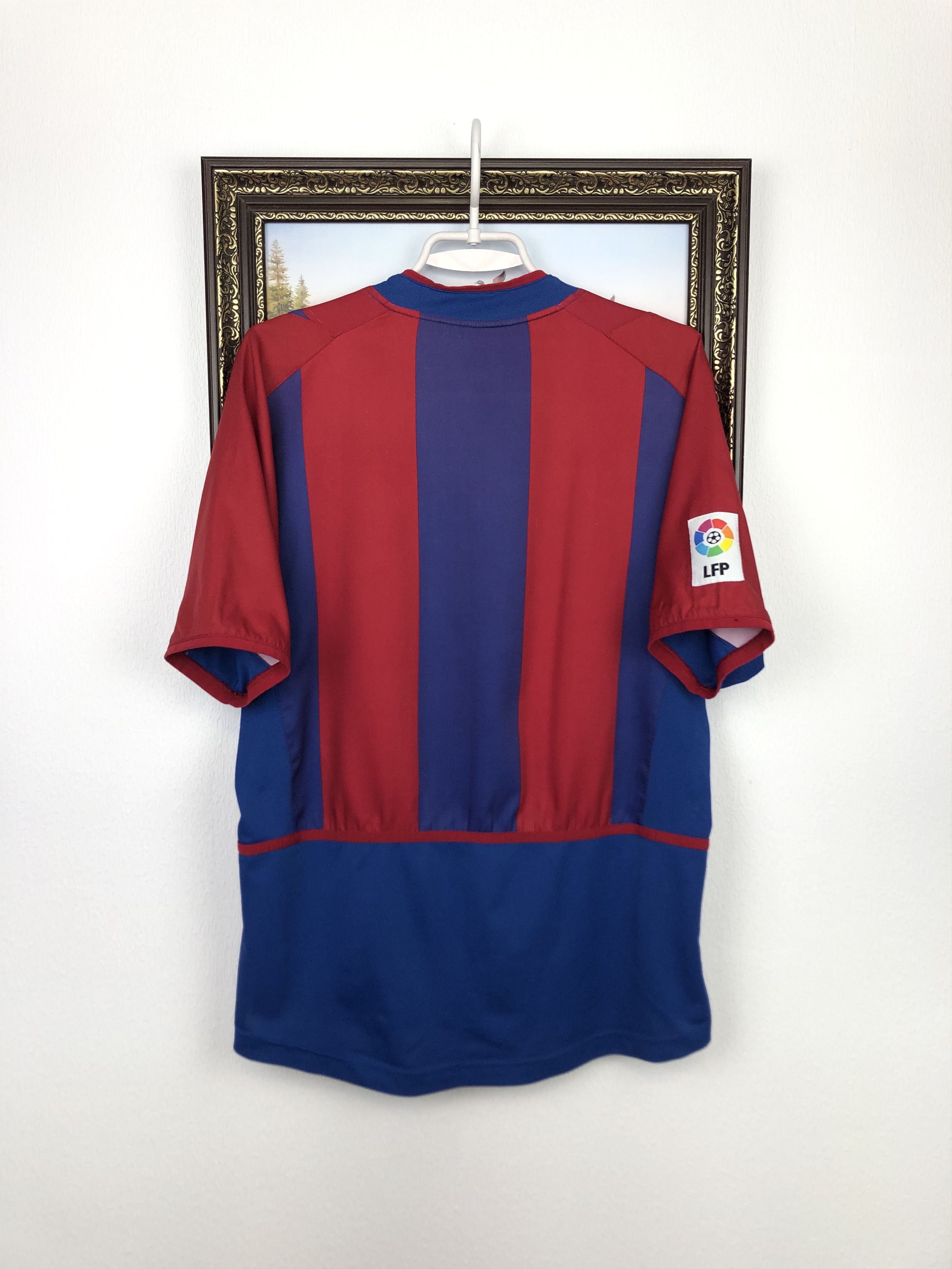 Nike Barcelona football shirt 2002 Soccer Nike Jersey Camiseta Size US S / EU 44-46 / 1 - 10 Thumbnail