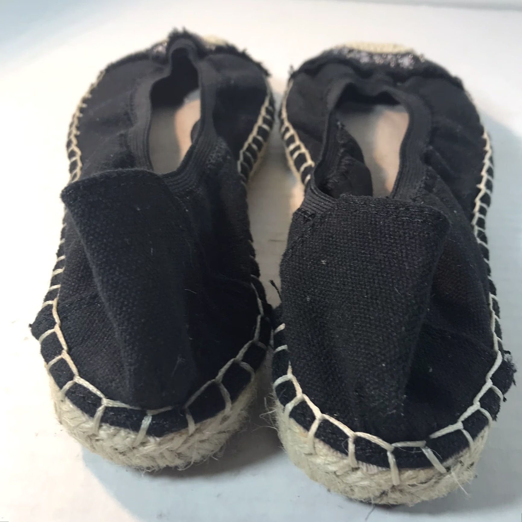 Vintage VINTAGE Simply Vera Vera Wang Flat Slip-On Shoes Women's Size 8M Black Canvas Rhinestone Casual Size US 8 / IT 38 - 3 Thumbnail
