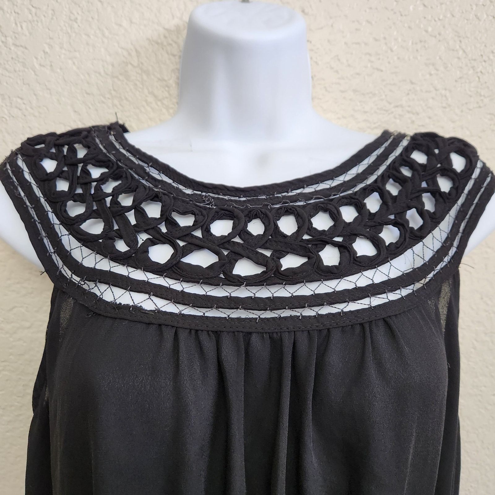 Other Issue Black Sleeveless Knit/Lace Bodice Mini Dress Small Size S / US 4 / IT 40 - 2 Thumbnail