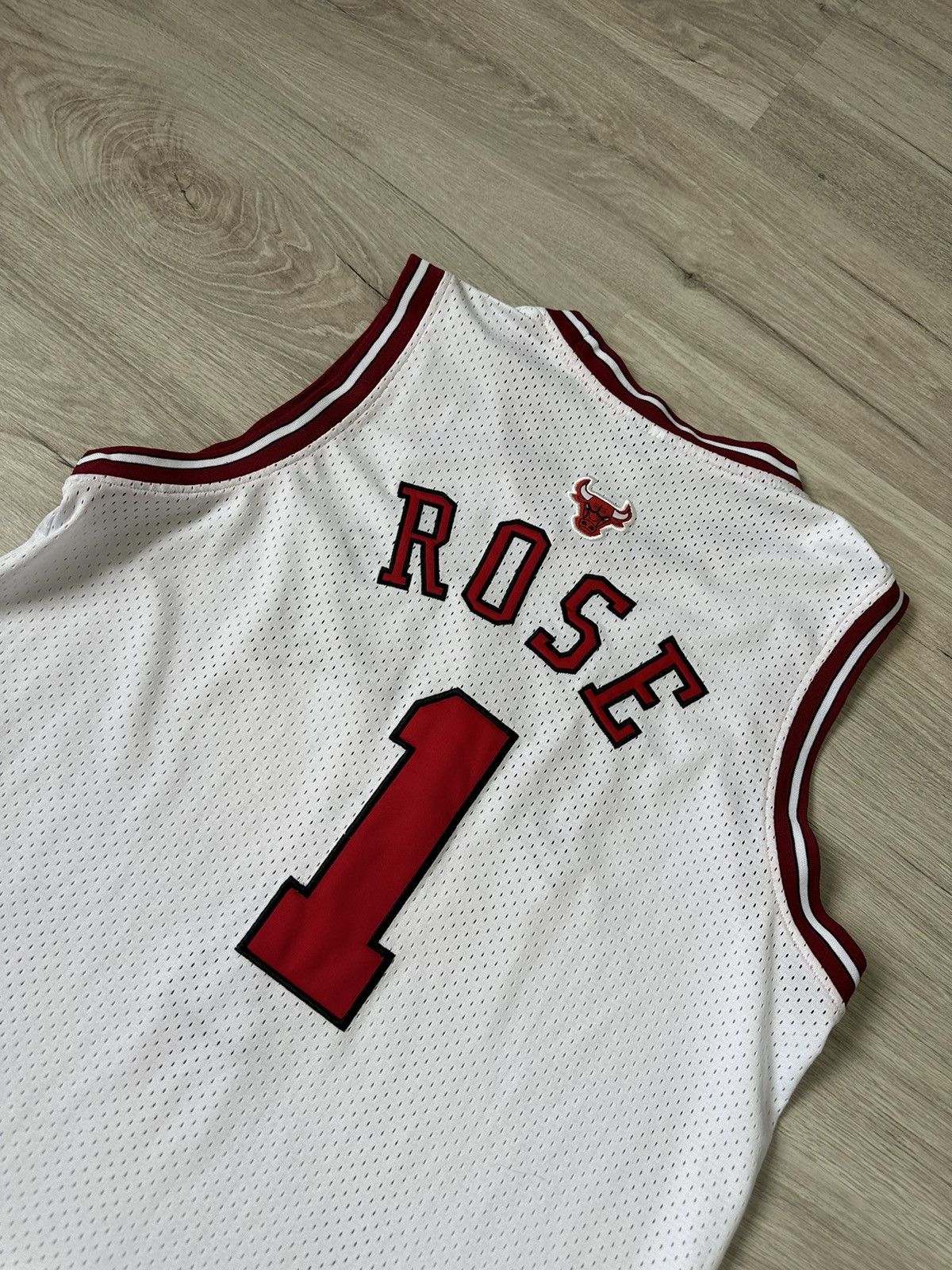 NBA NBA Bulls Shirt Rose Jersey Size US M / EU 48-50 / 2 - 12 Thumbnail