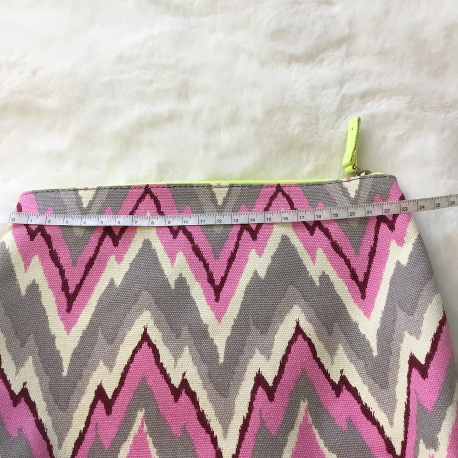 Barneys New York Barney New York Multi Color Makeup Bag Size ONE SIZE - 3 Thumbnail