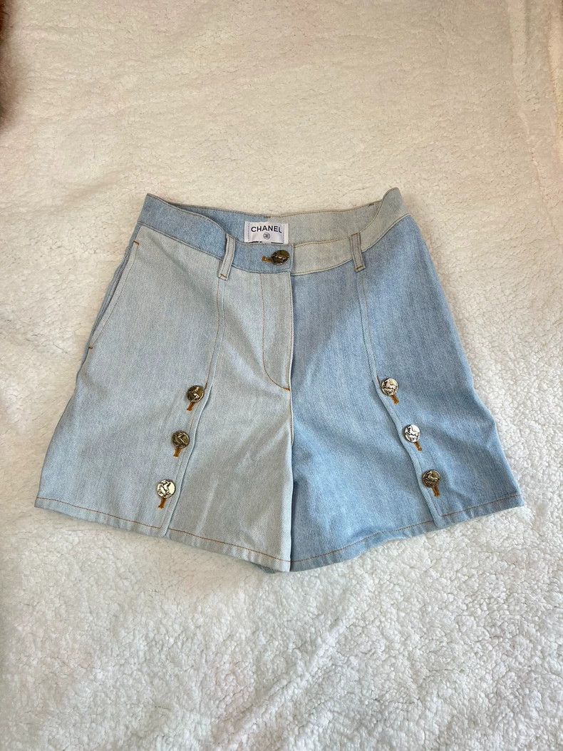 Chanel Chanel Greek series color-blocked denim shorts 2504-Nextarr Size 42" / US 20 - 1 Thumbnail