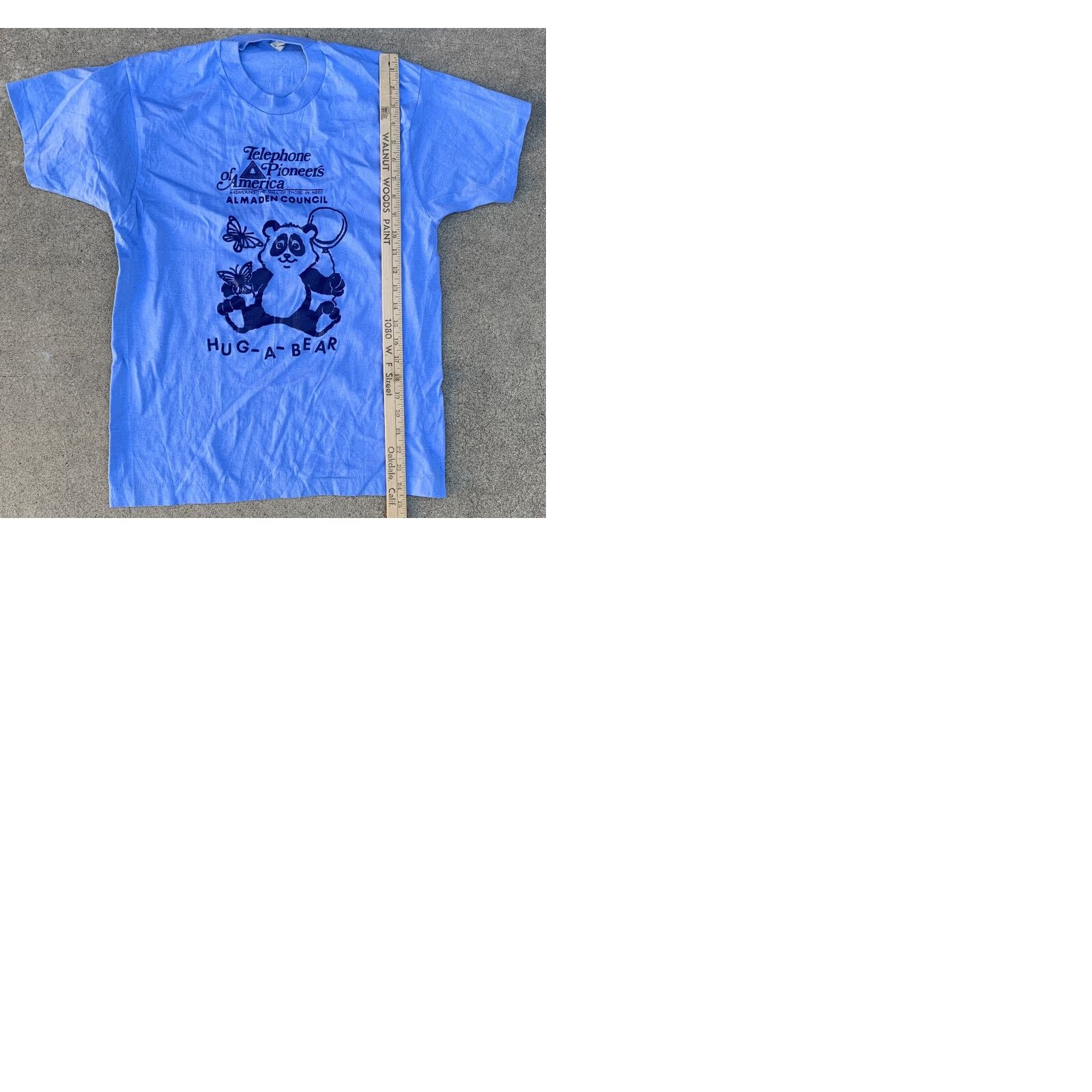 Vintage VINTAGE Screen Stars T-Shirt Men L blue 80s Graphic Print Telephone Pioneers of America Almaden Council HUG A BEAR Size US L / EU 52-54 / 3 - 9 Thumbnail