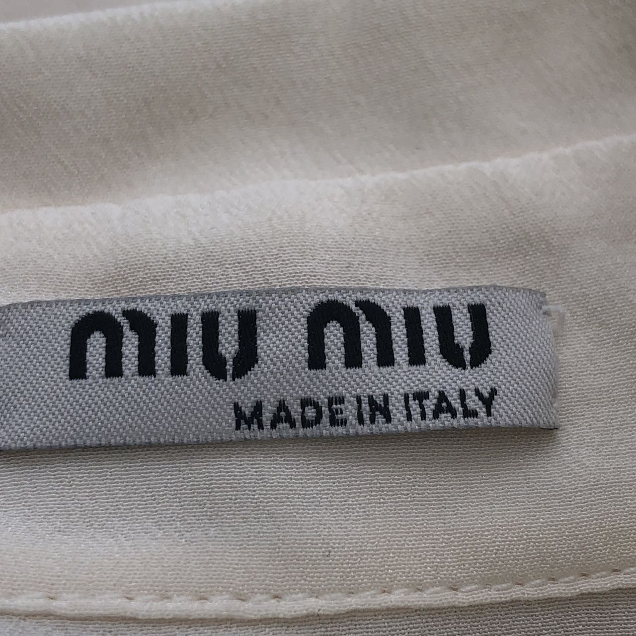 Miu Miu Miu Miu Solid Color Casual Minimalist Silk Top K26WX Size XS / US 0-2 / IT 36-38 - 6 Thumbnail