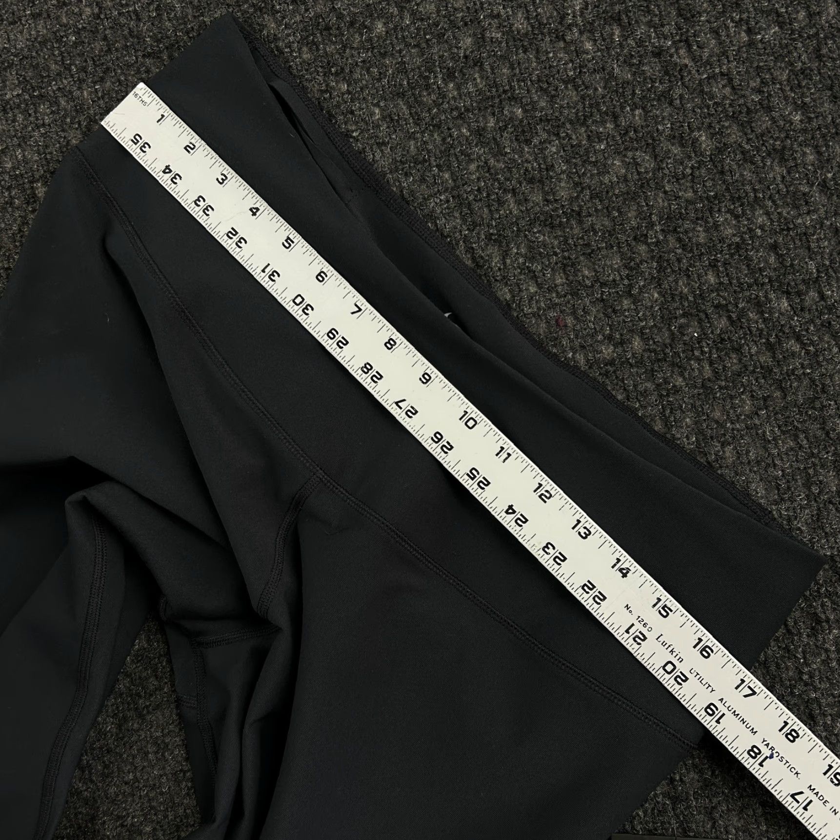 Nike VINTAGE Nike Sculpt Hyper High Rise Training Crop Leggings Womens XXL Dri Fit NEW Size 40" / US 18 - 7 Thumbnail