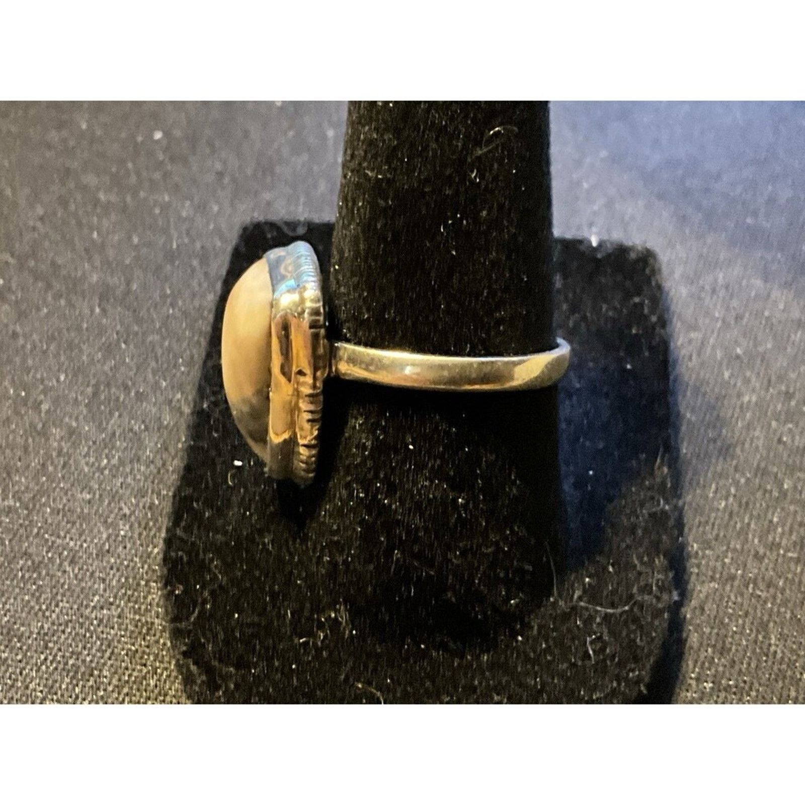 Other 925 Sterling Silver Ring Size 8 With Prehnite Gemstone Size ONE SIZE - 4 Thumbnail