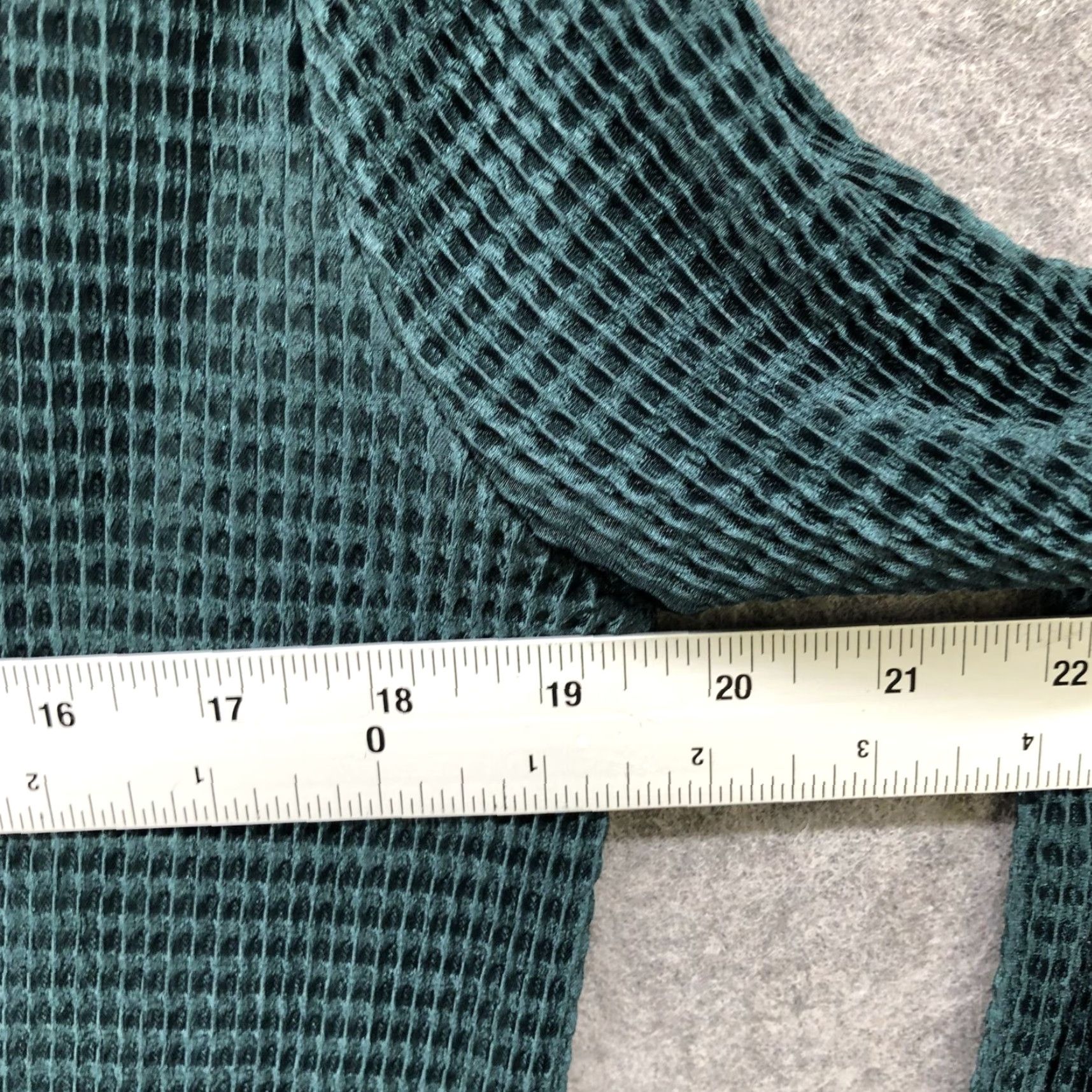 Zara VINTAGE Zara Long Sleeve Tunic Top Womens M Green Slit Sides Waffle Knit Stretchy Size M / US 6-8 / IT 42-44 - 7 Thumbnail