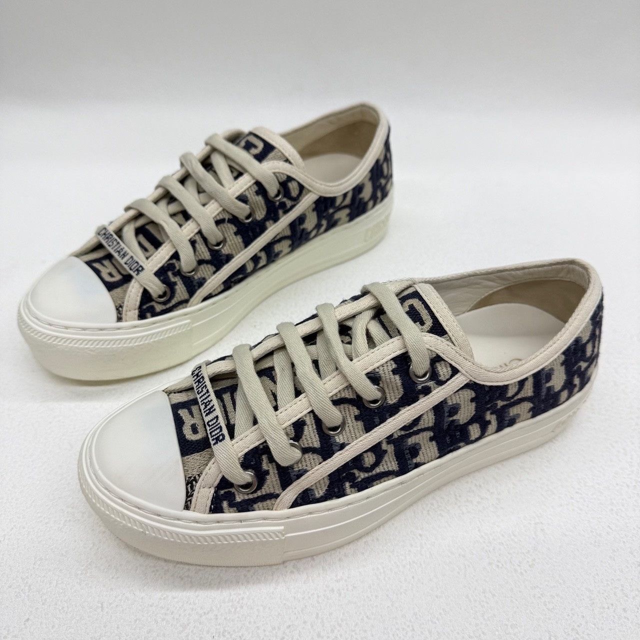 Dior Dior Embroidered Blue Lowtop Sneakers us_4 Women Size US 4 / IT 34 - 1 Thumbnail