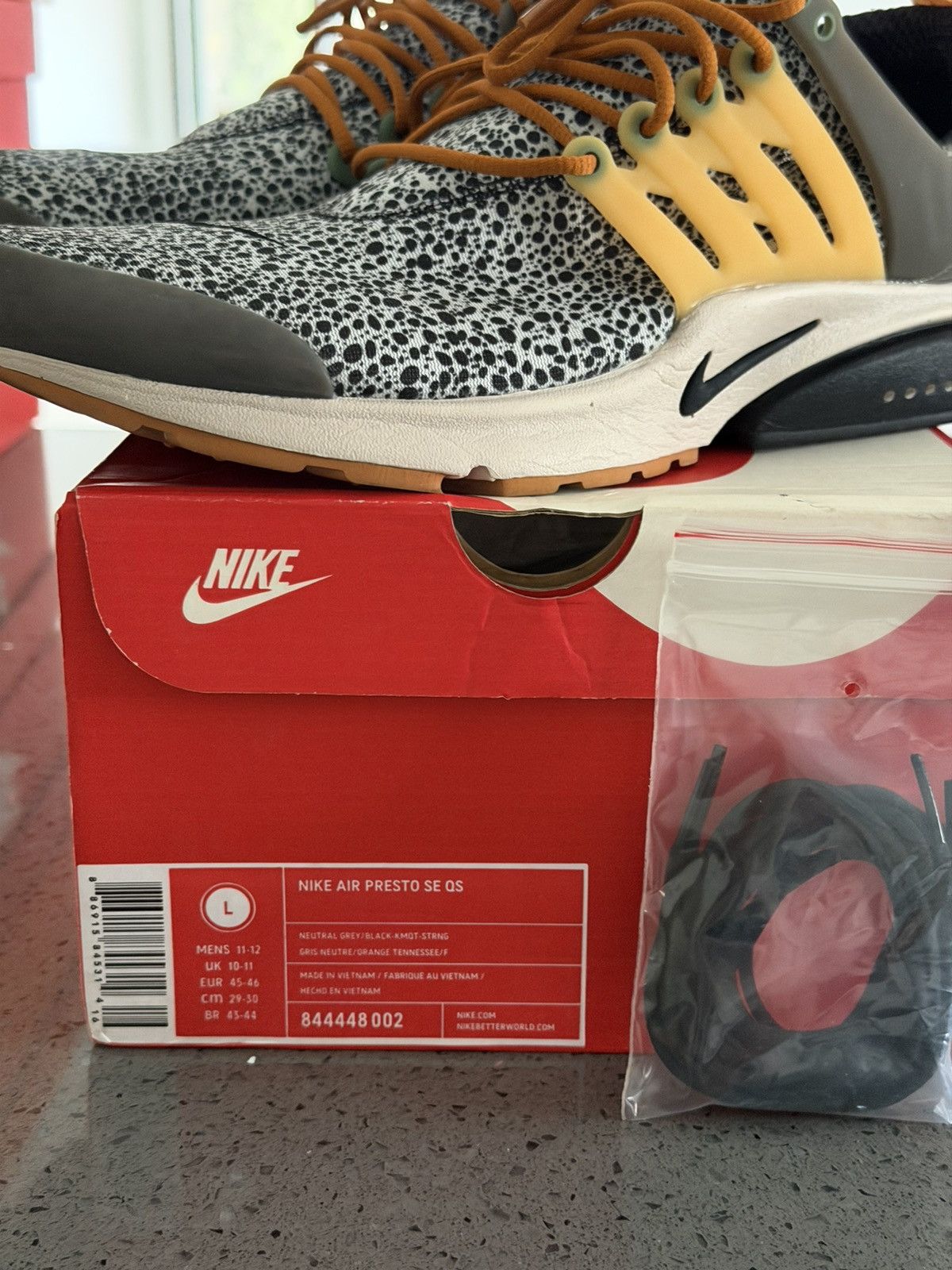 Nike Nike Air Presto Safari L (11-12US) Size US 12 / EU 45 - 2 Thumbnail