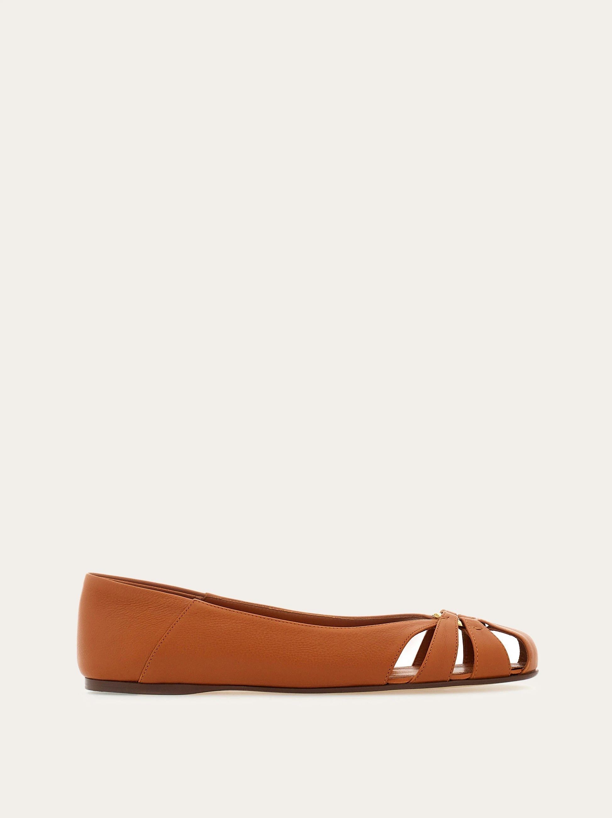 o1s1rm0924 Ballet Flats in Cognac