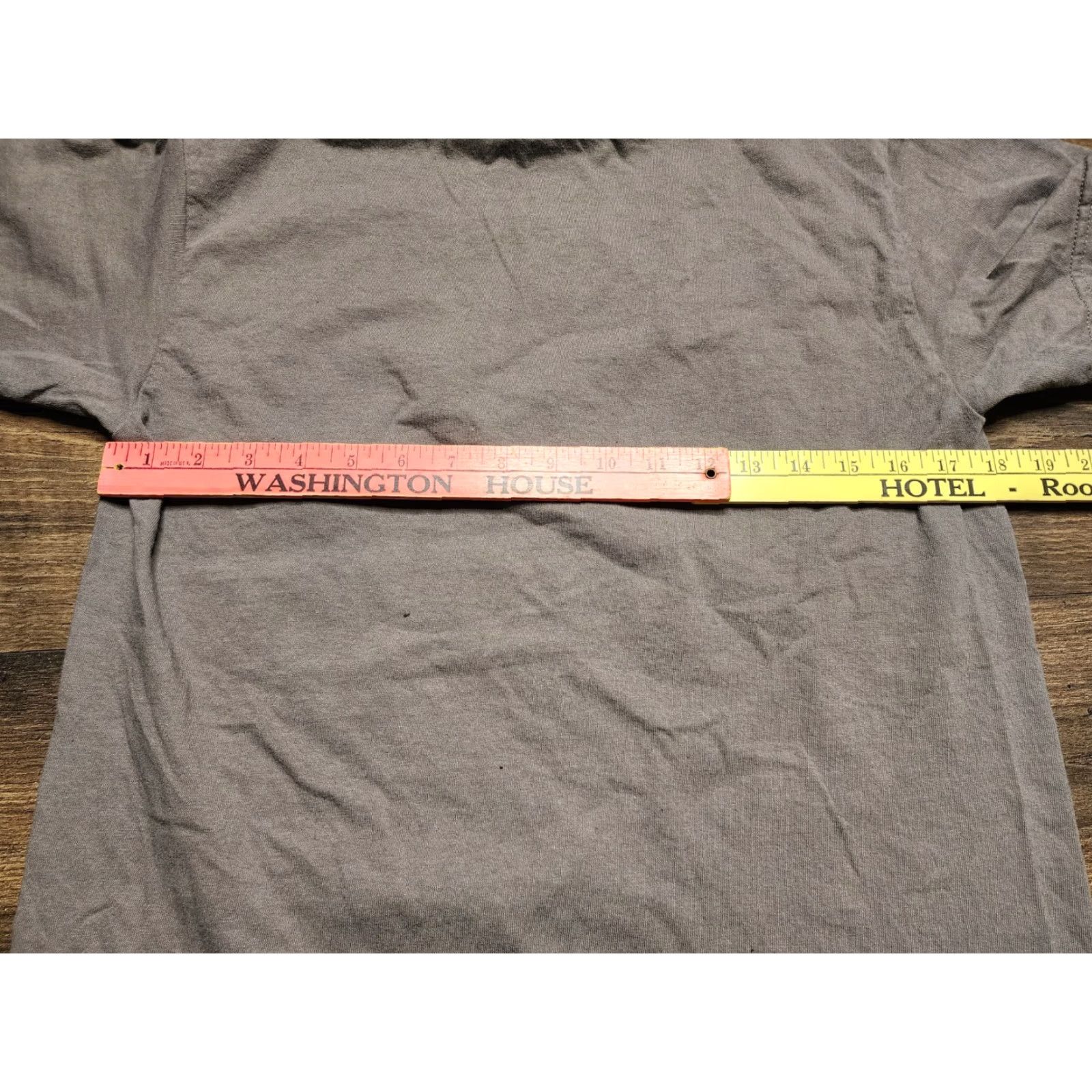 Ripple Junction Ripple Junction Womens M Gray Crew Neck T-Shirt Friends Kanji Brown Bear Anime Size M / US 6-8 / IT 42-44 - 3 Thumbnail