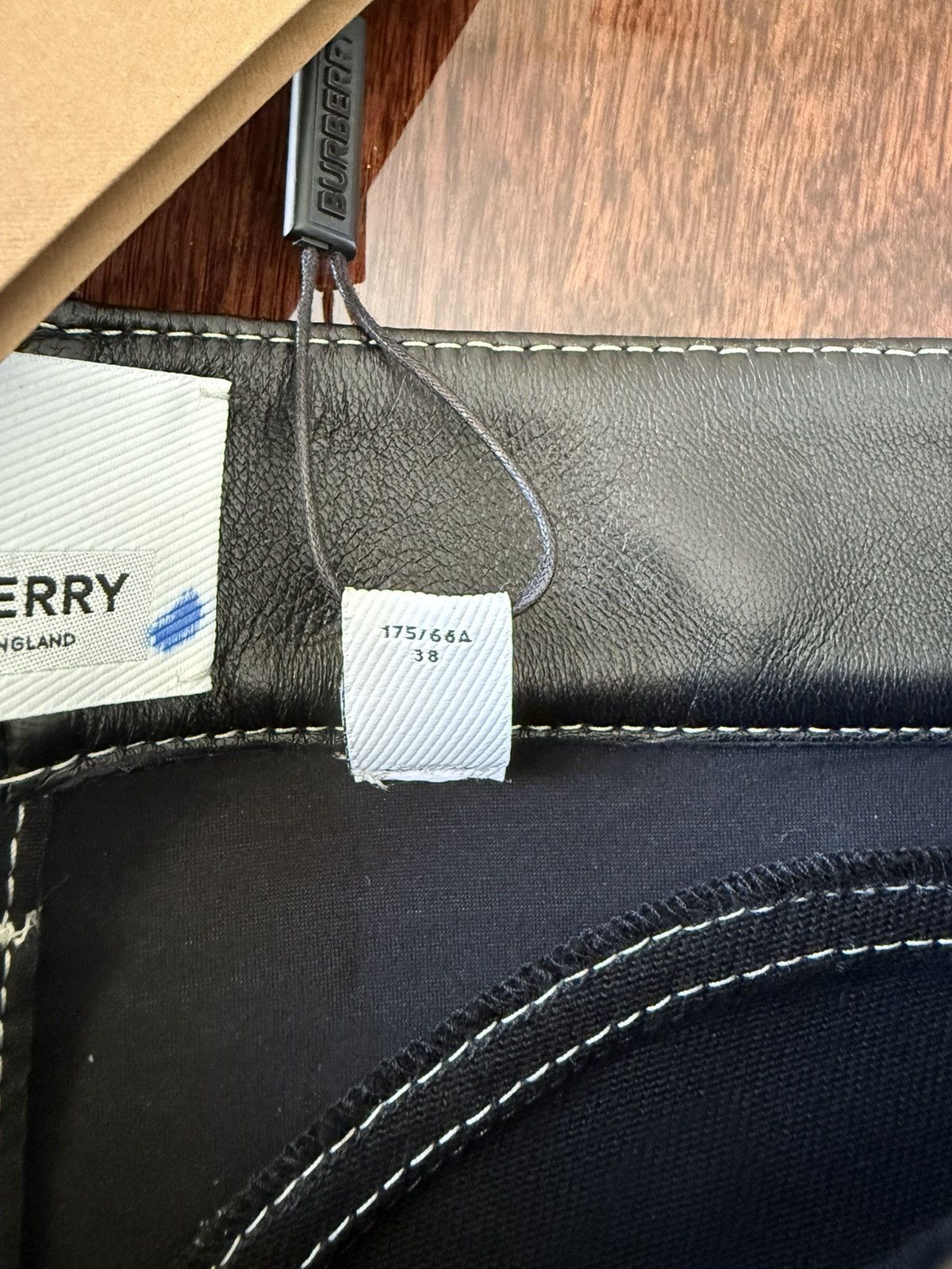 Burberry Burberry Leather Heart Jeans Size 28" / US 6 / IT 42 - 19 Thumbnail
