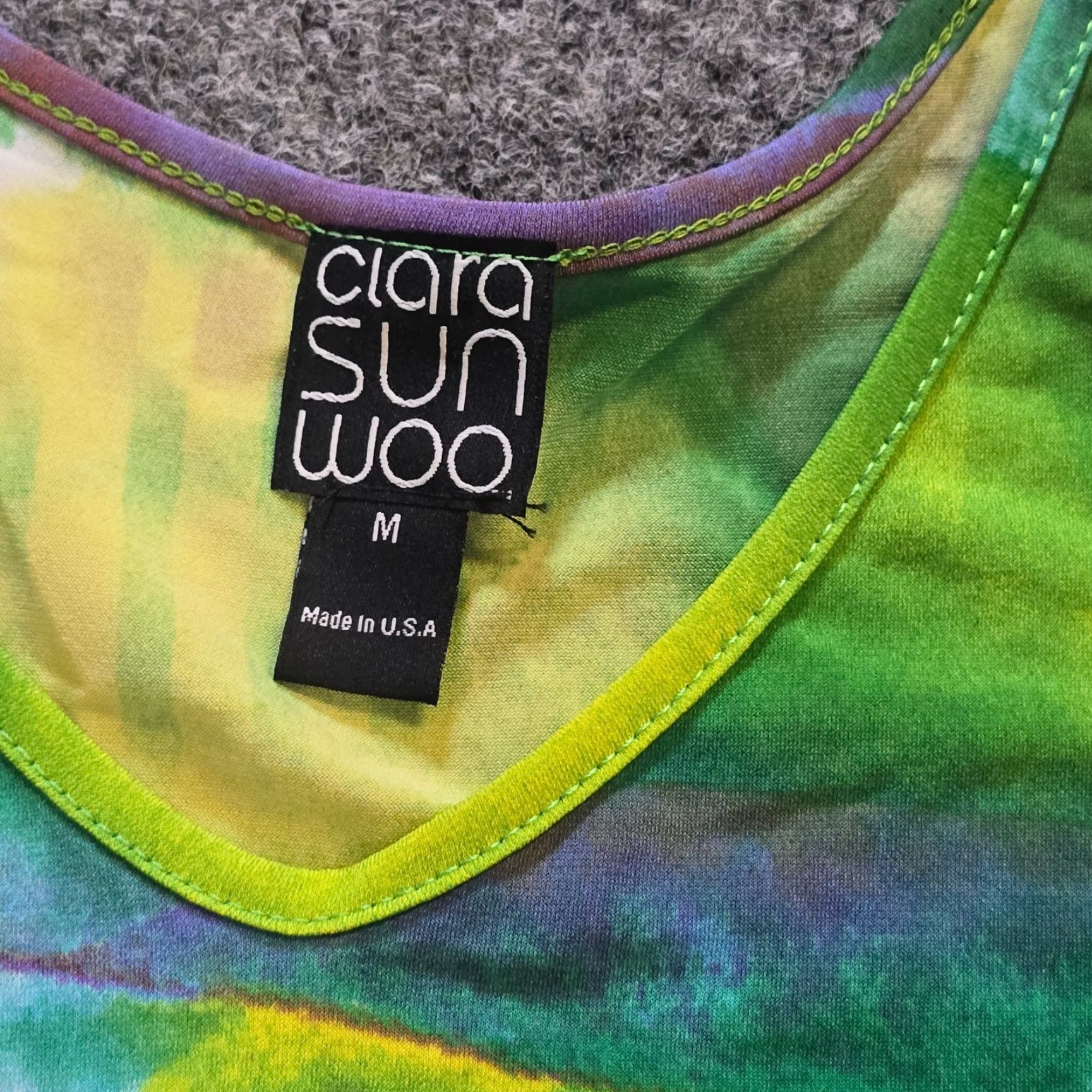 Vintage Clara Sun Woo Top Women Medium Green Stretch Tunic V Neck Abstract Art Casual Shirt Blouse Knit Geometric 3/4 Sleeve Pullover Size M / US 6-8 / IT 42-44 - 4 Thumbnail