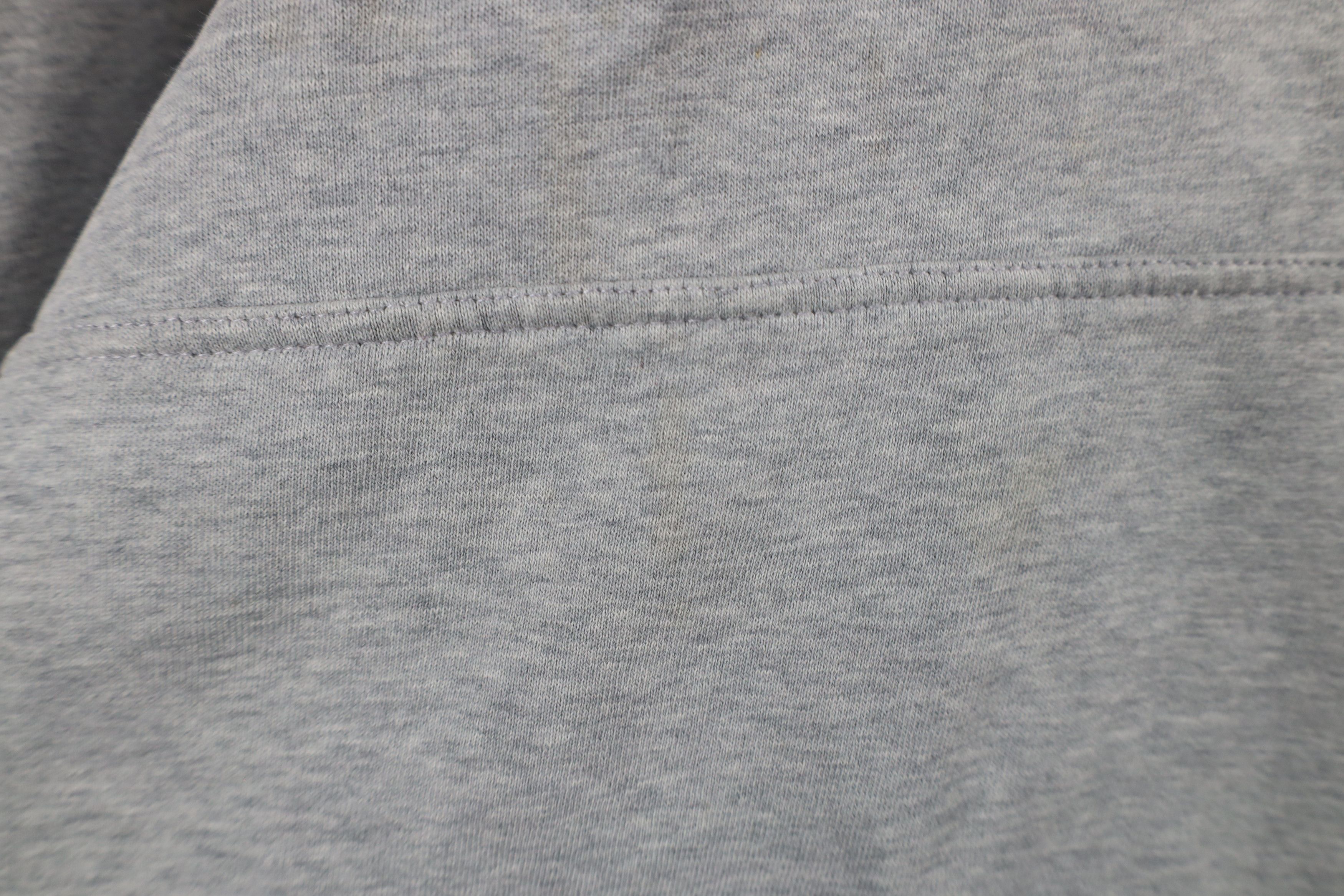 Vintage Vintage Spell Out Ohio State University Football Hoodie Red Size US XL / EU 56 / 4 - 8 Thumbnail