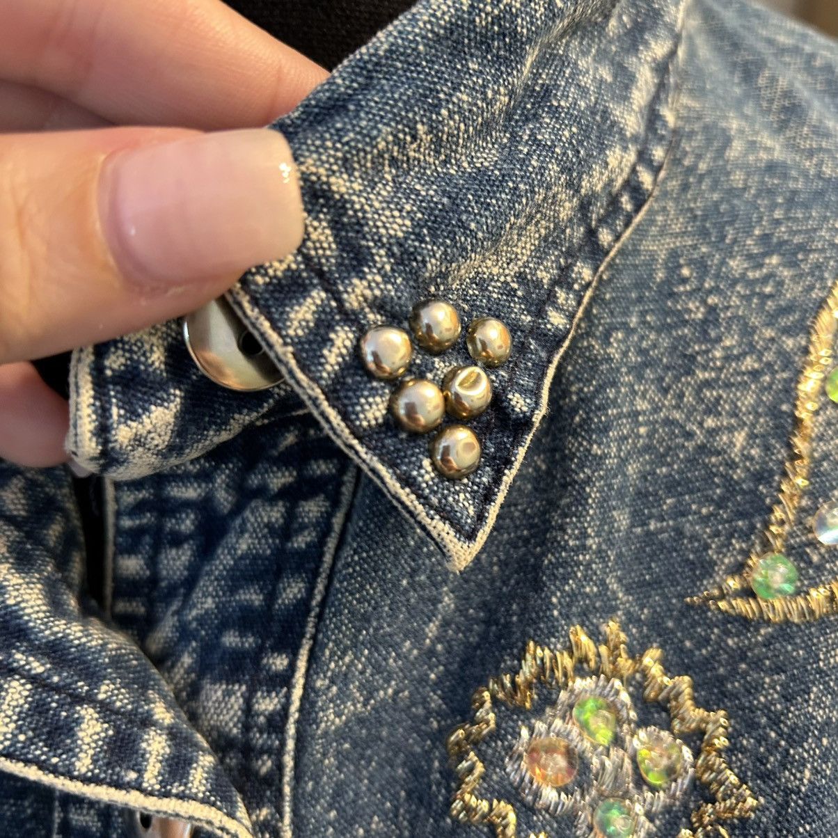 Other Vintage denim acid washed SS button down embroidered top S Size S / US 4 / IT 40 - 7 Thumbnail