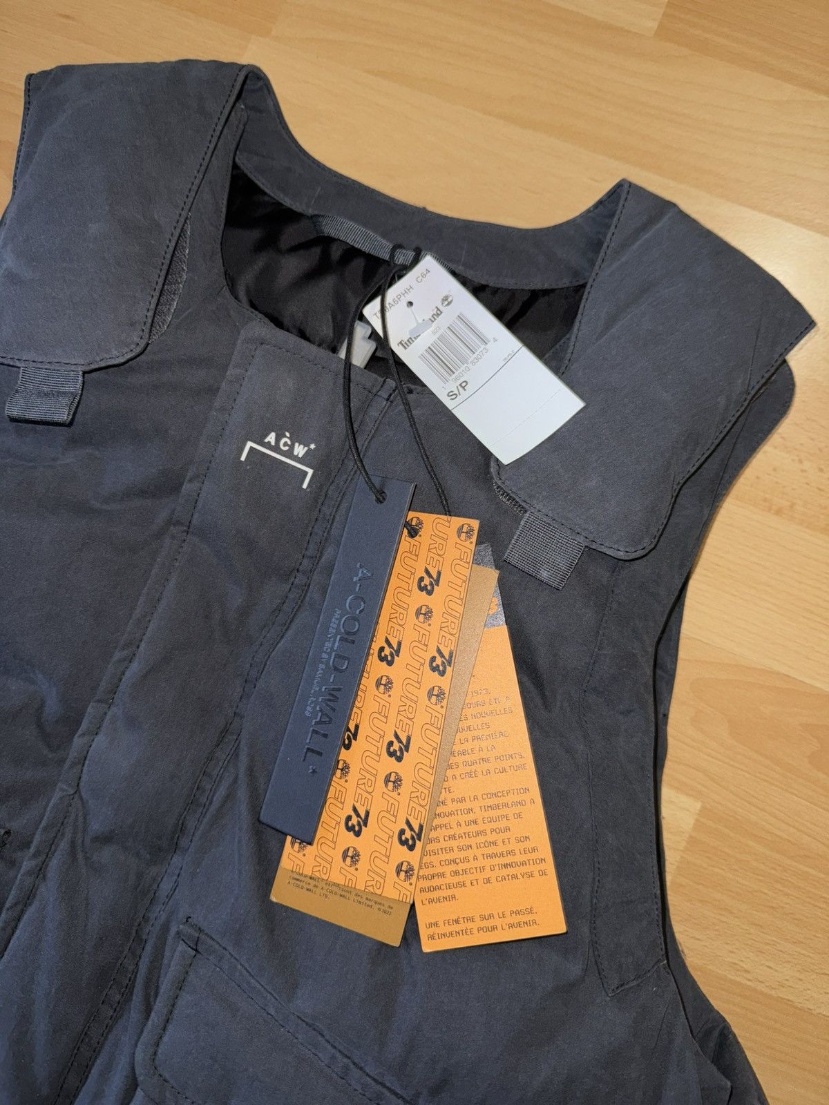 A-COLD-WALL* × Timberland A-COLD-WALL × Timberland Vest Size US S / EU 44-46 / 1 - 3 Thumbnail