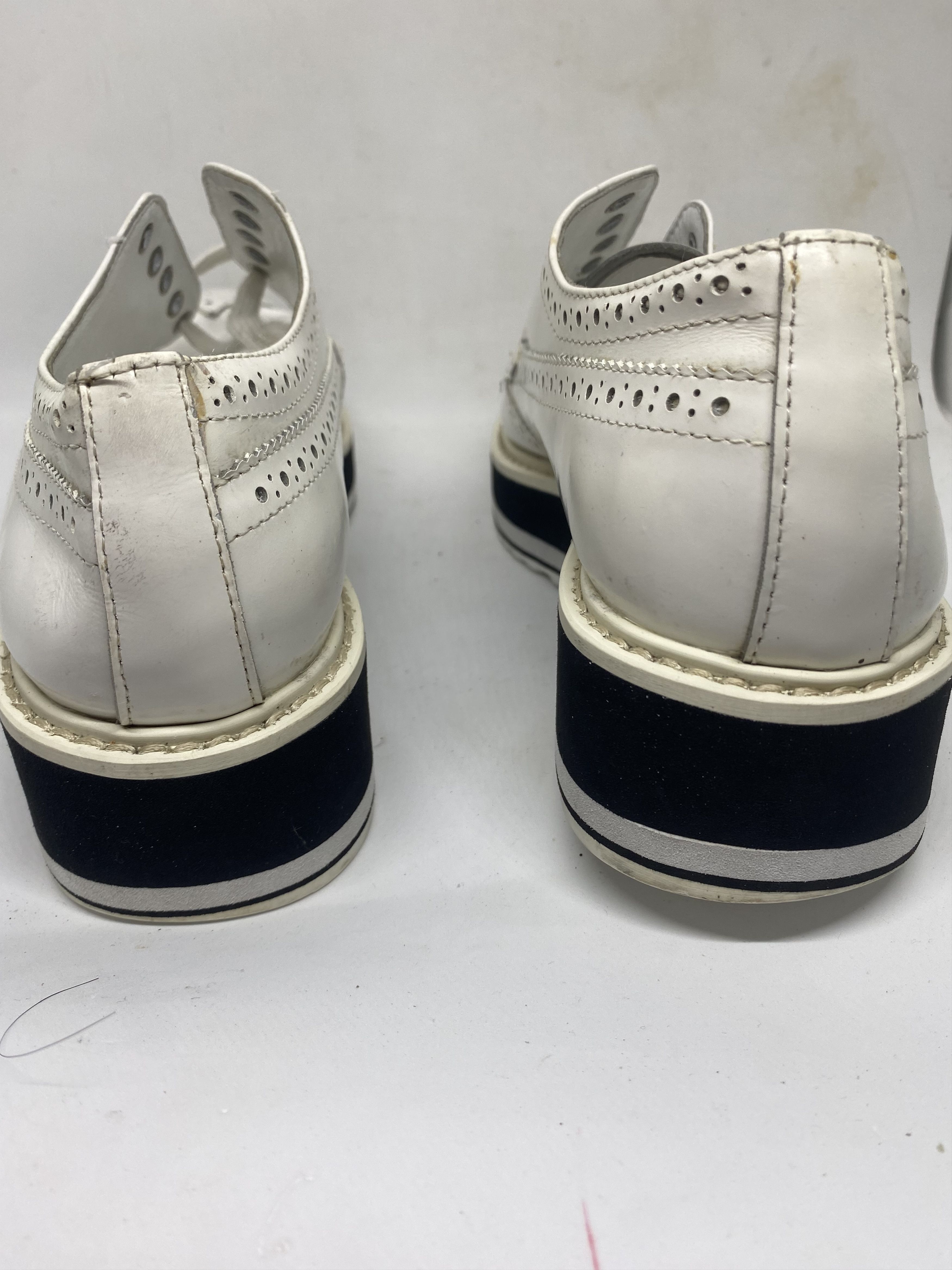 Prada Vintage prada white size 39 Size US 9 / EU 42 - 4 Thumbnail