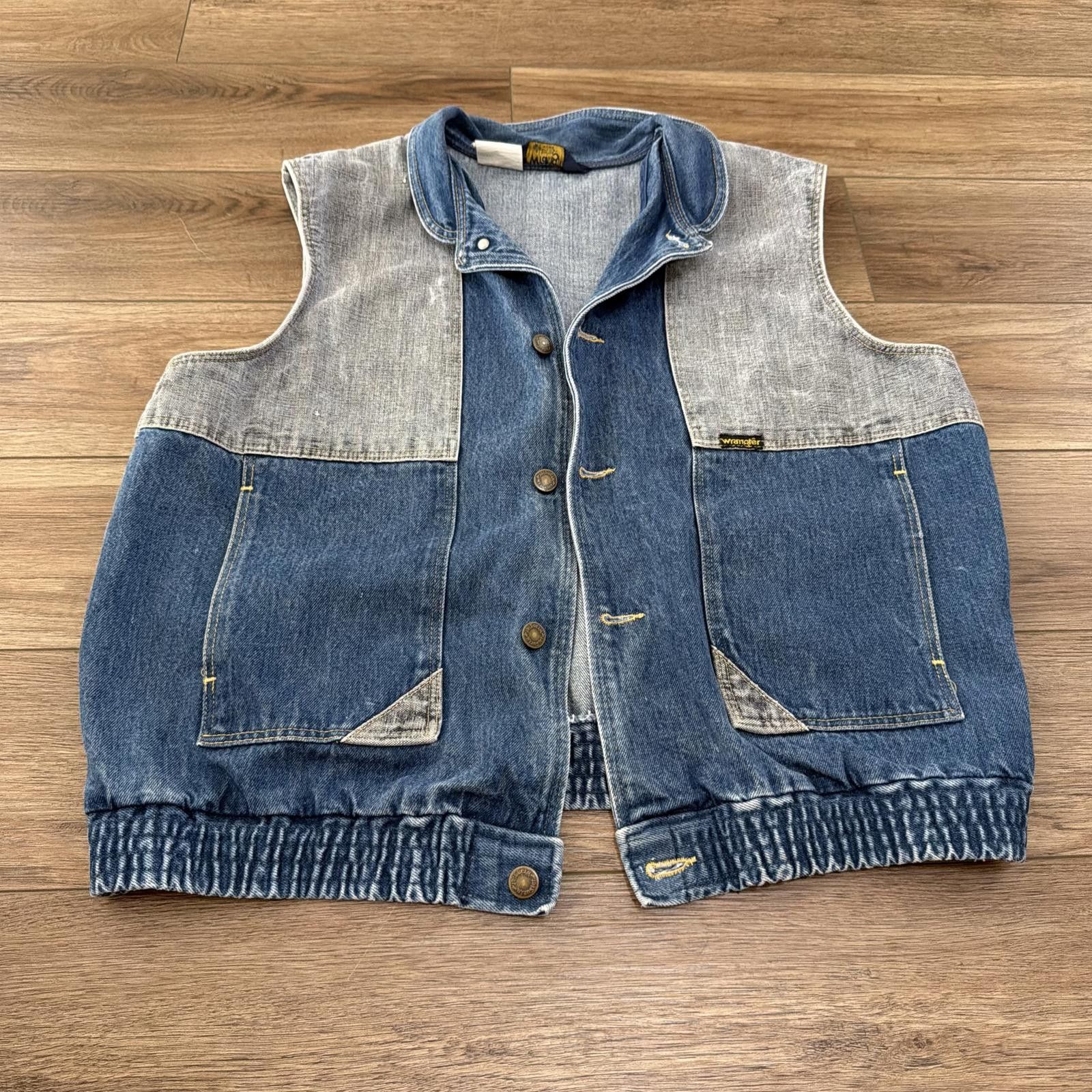 Wrangler Vintage 80s Wrangler Denim Vest Western Cowboy Size L Size US L / EU 52-54 / 3 - 1 Thumbnail