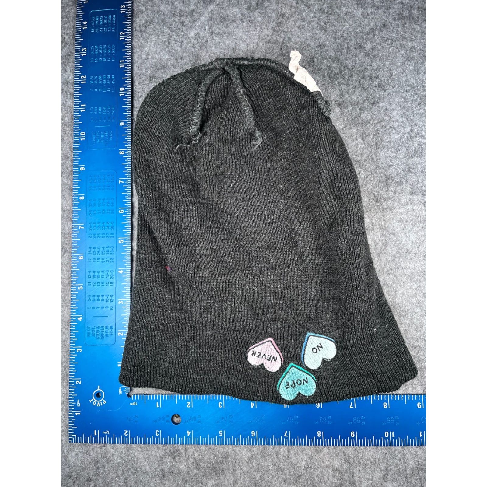 Vintage A-Lab Beanie Hat Adult One Size Gray Knit Acrylic Embroidered Heart Ski Theme Womens Size ONE SIZE - 5 Thumbnail