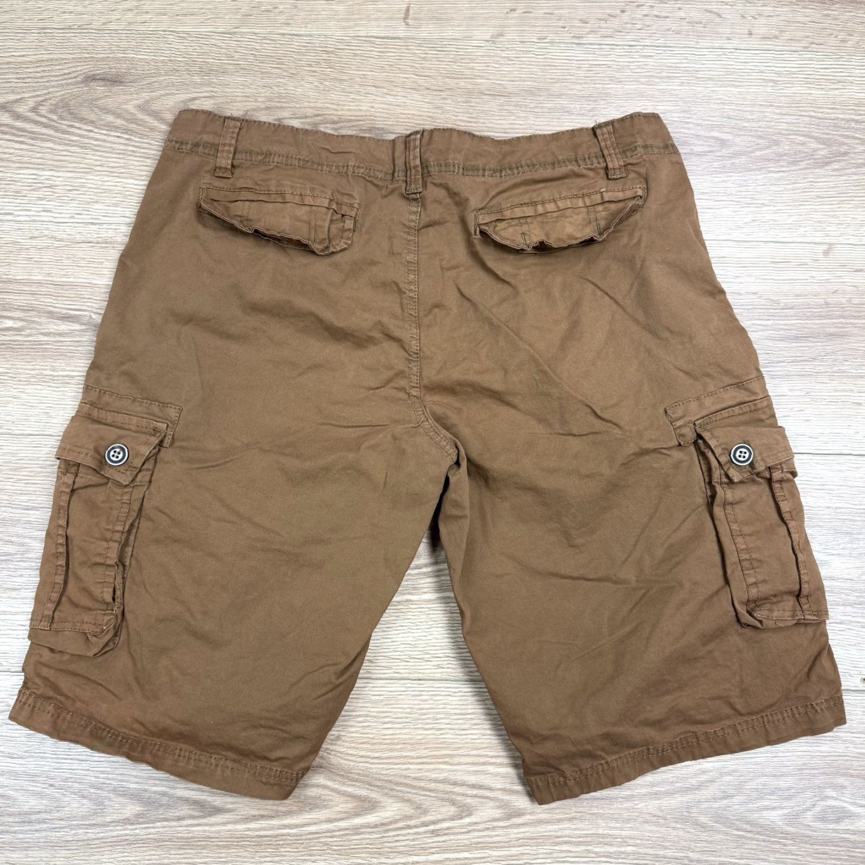 Vintage Ditch Plains Men’s Cargo Shorts Size 36 Brown 100% Cotton Casual Utility Hiking Cargo Mens 36 Brown Cotton Casual Hiking Inseam 10in Rise Mid 10-12in Size US 36 / EU 52 - 8 Thumbnail