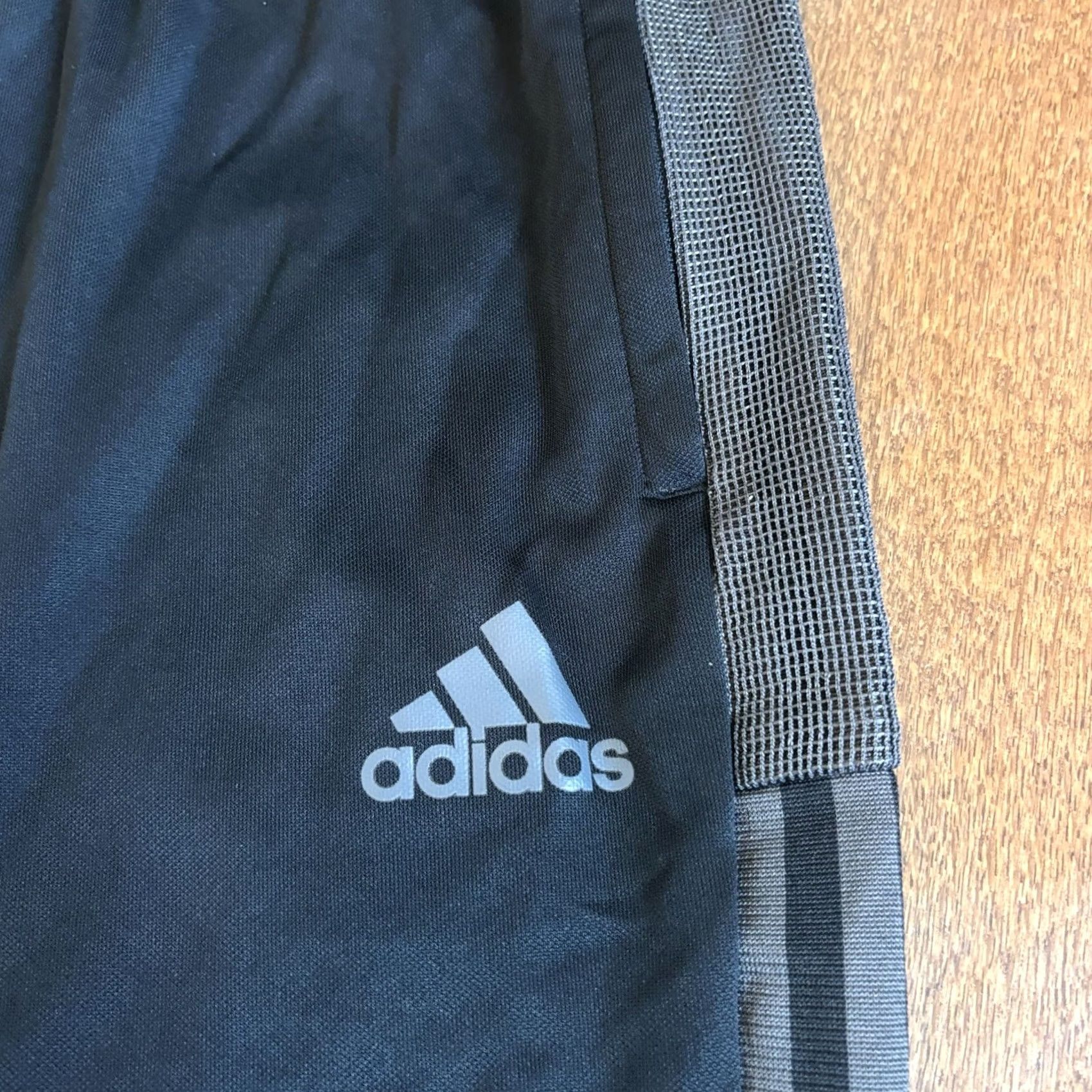 Adidas VINTAGE? No. Size US 33 - 3 Thumbnail