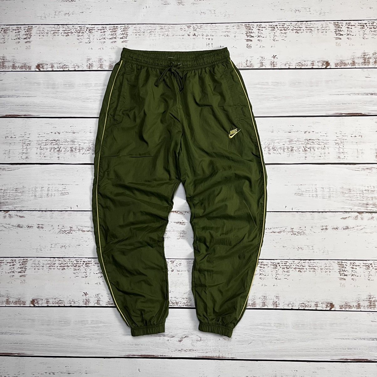 Nike Nike Track Green Pants Nylon Joggers Baggy fit Size US 32 / EU 48 - 1 Thumbnail