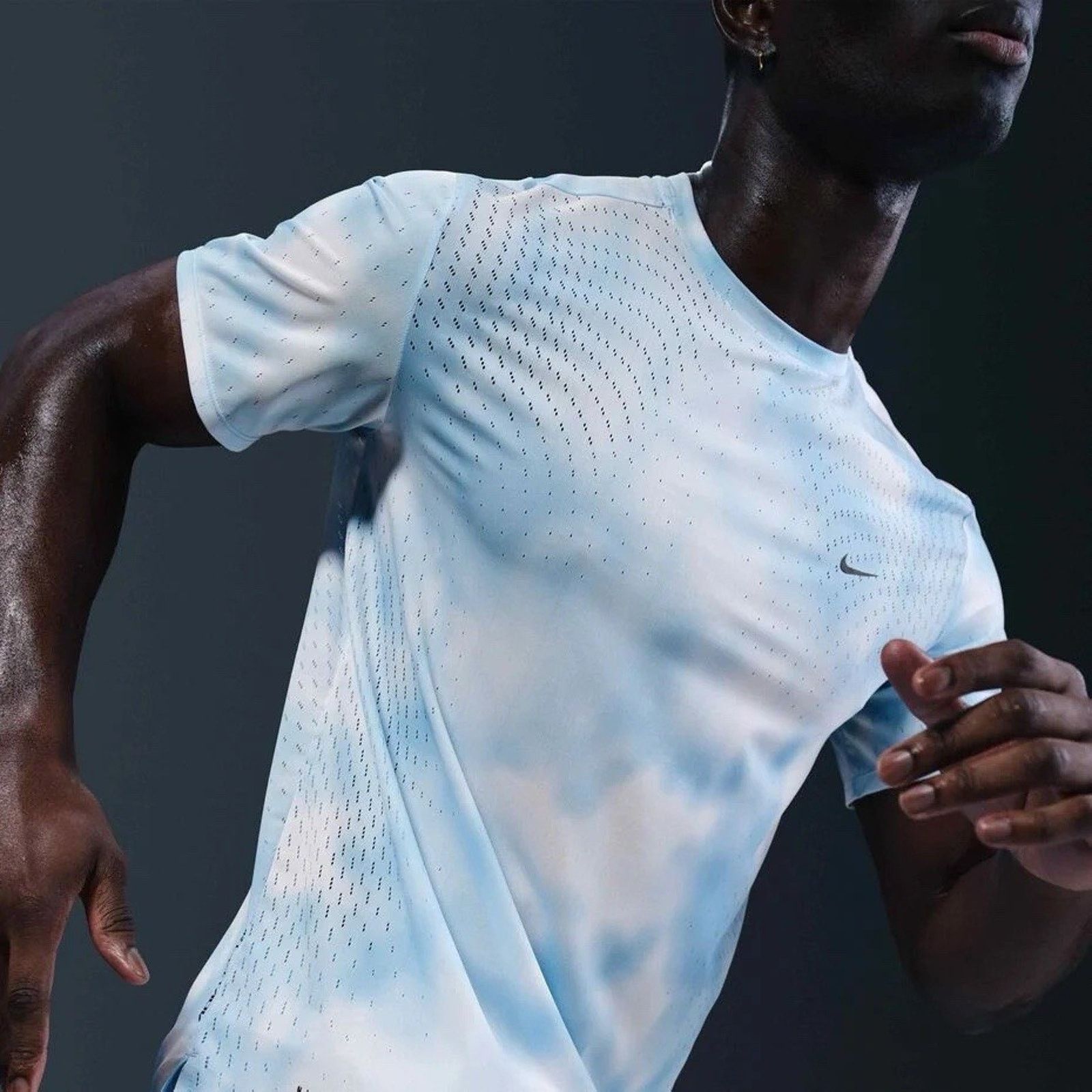 Nike Nike Running Division Breathe Running Top Large Blue Size US L / EU 52-54 / 3 - 2 Thumbnail