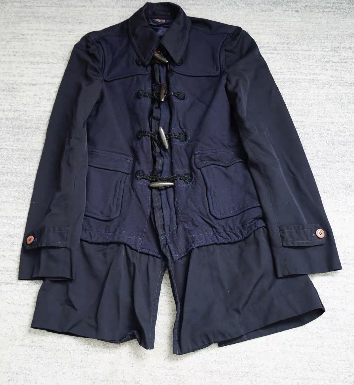 Comme des Garcons Comme des Garçons Pleated Toggle Coat Size US S / EU 44-46 / 1 - 1 Thumbnail
