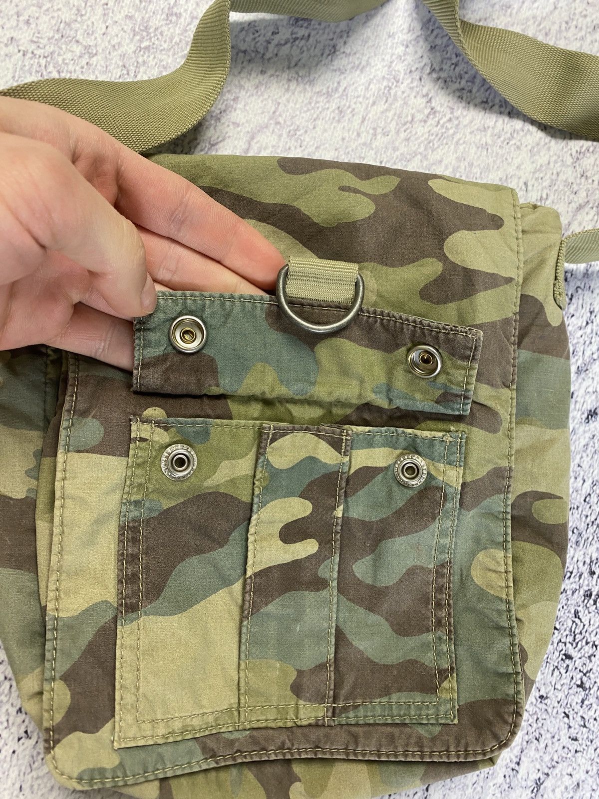 Japanese Brand Vintage Military Nylon Messenger Shoulder Bag Camo Y2k Size ONE SIZE - 5 Thumbnail