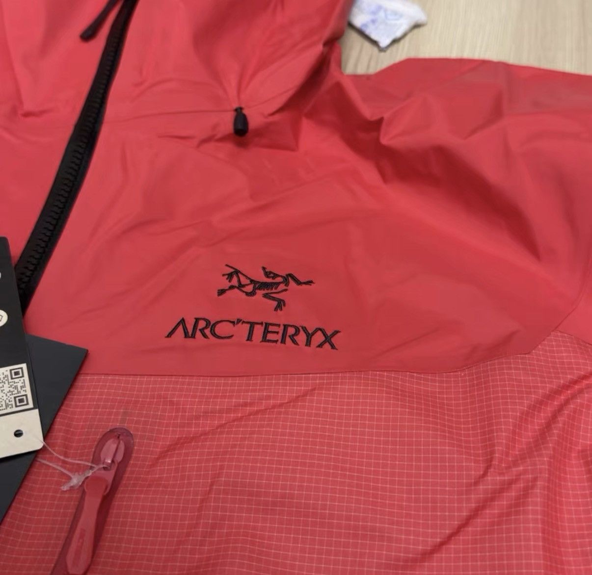 Arc'teryx Arc'teryx Alpha Jacket Waterproof Outdoor Shell Jacket J44 Size US XL / EU 56 / 4 - 5 Thumbnail