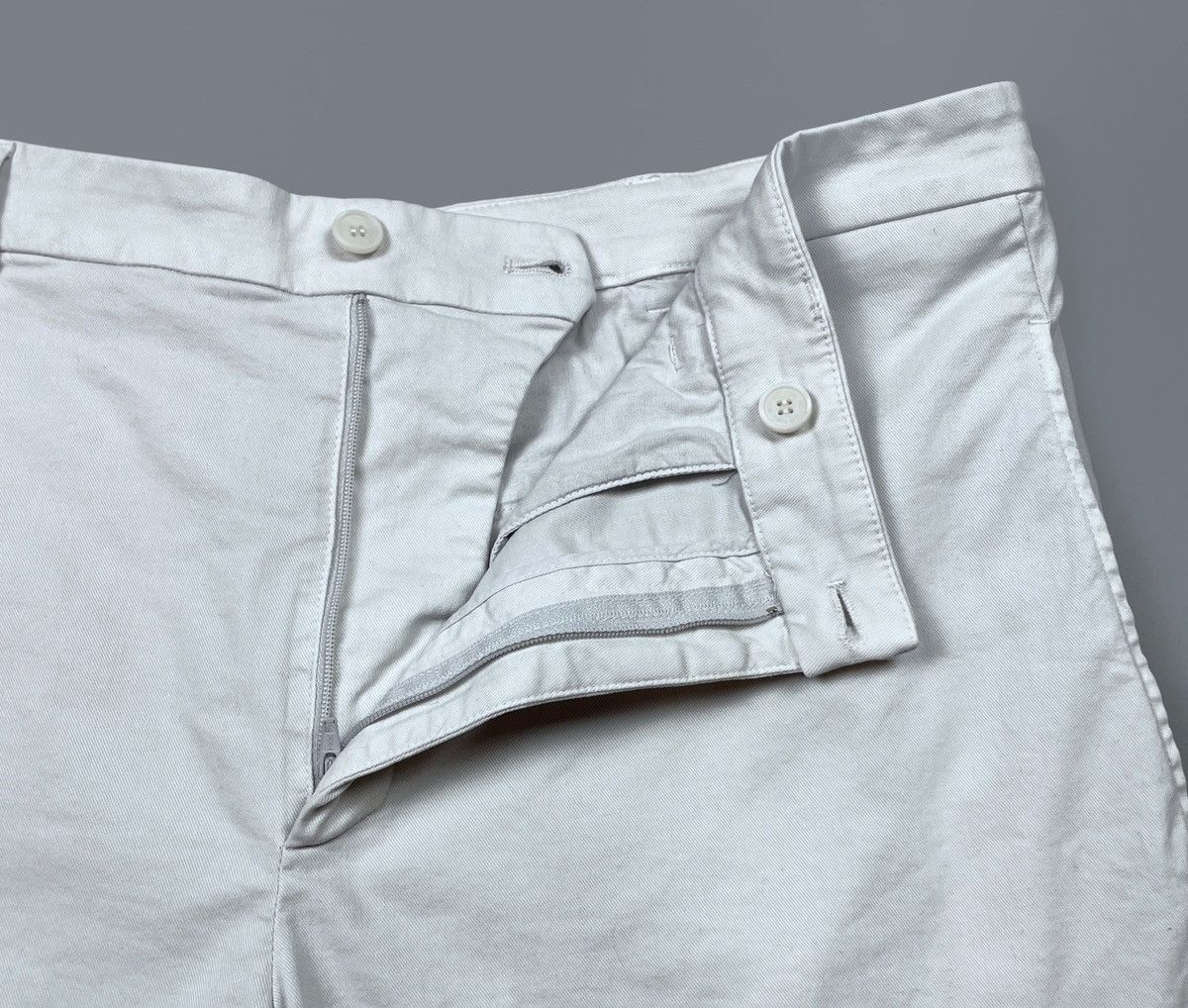 Neil Barrett Men's Neil Barrett Chiaccio Grey Chino Pants Size 52 Size US 34 / EU 50 - 7 Thumbnail