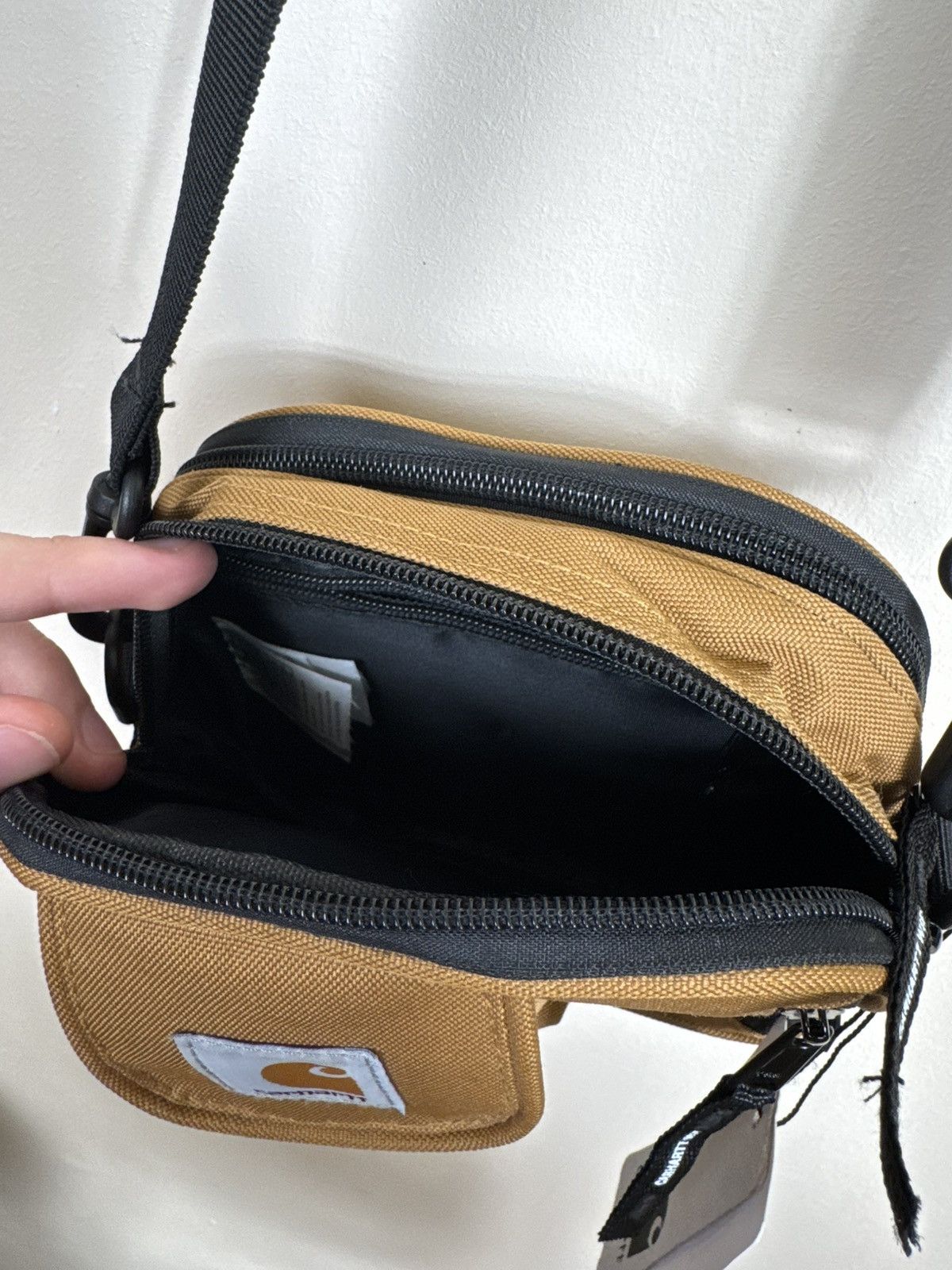 Carhartt Carhartt WIP Essentials Bag Crossbody Shoulder Bag Sand Size ONE SIZE - 20 Thumbnail