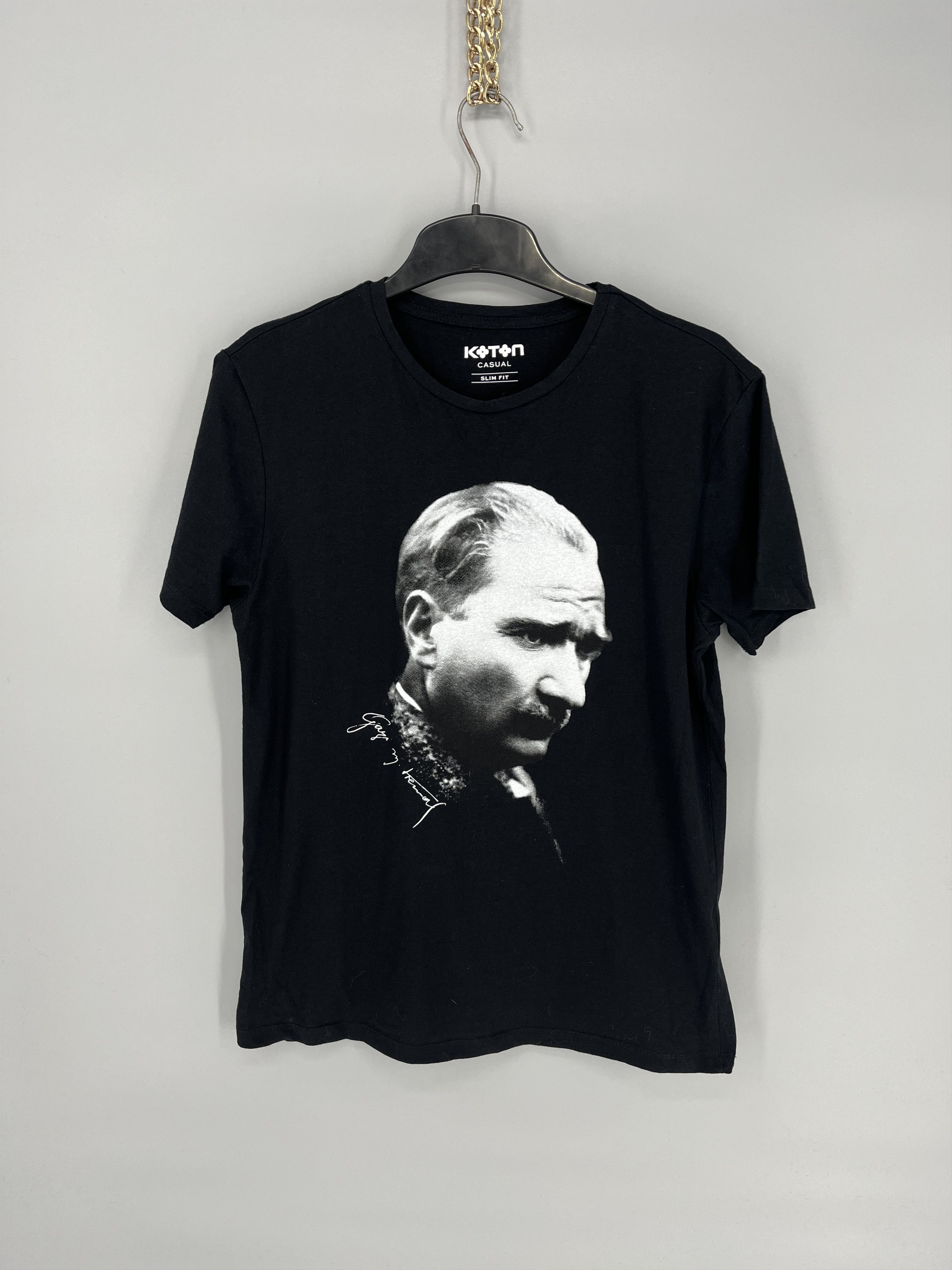 Band Tees Vintage Y2K Mustafa Kemal Atatürk Turkey President Size US M / EU 48-50 / 2 - 1 Thumbnail