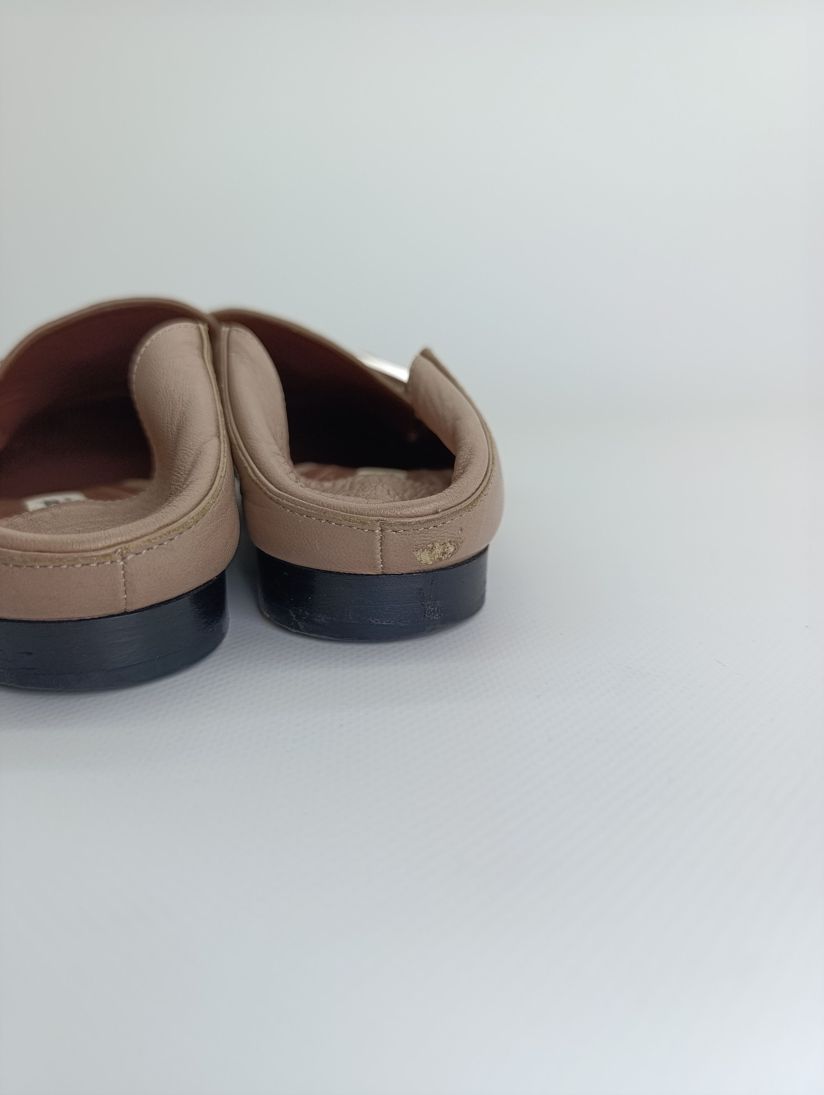 Bally BALLY JANELLE LEATHER LOAFERS MULES BEIGE Size US 7.5 / IT 37.5 - 7 Thumbnail