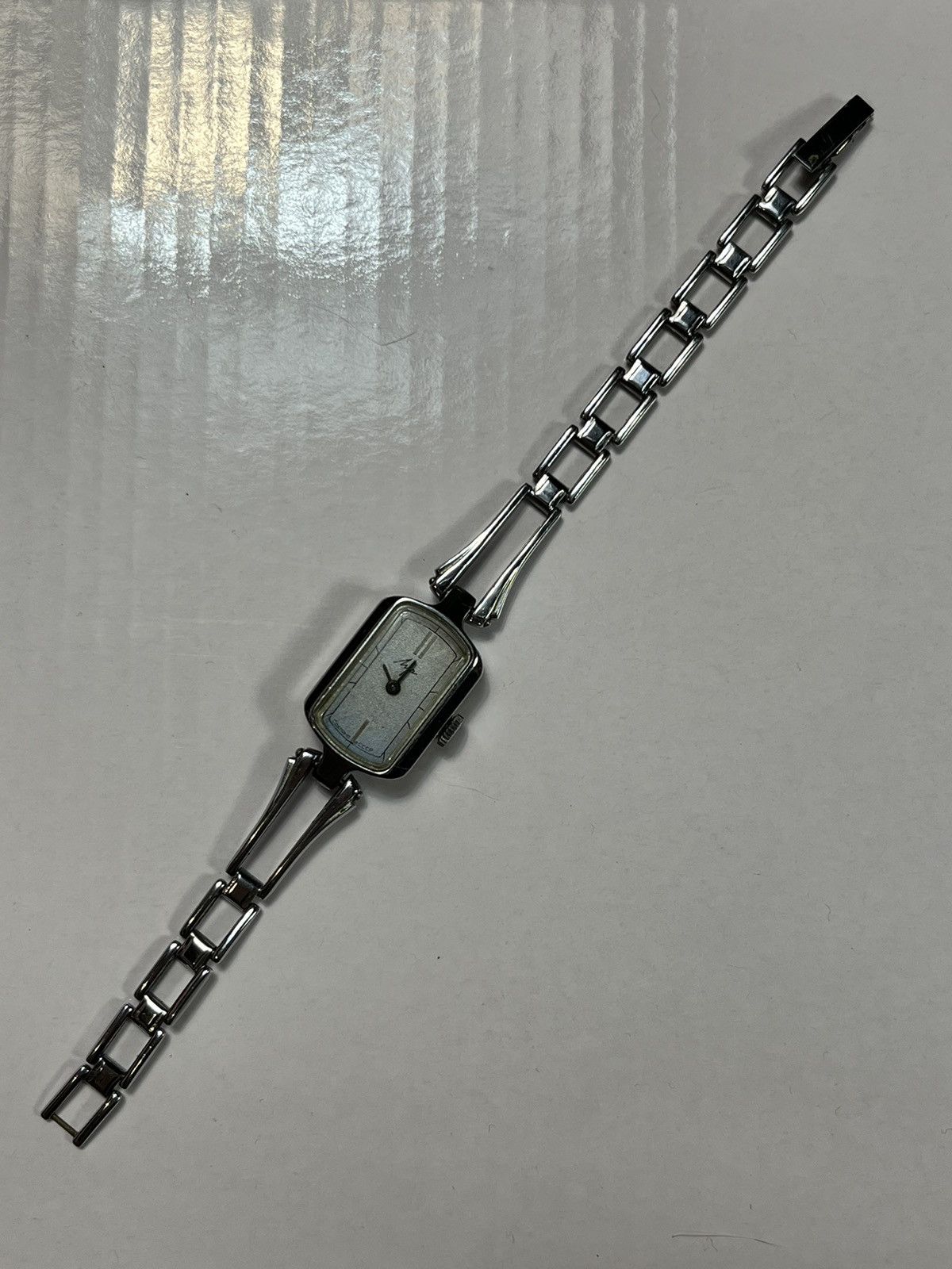 Jewelry Vintage Luch USSR Rectangle Watch - Japanese Brand Size ONE SIZE - 11 Thumbnail