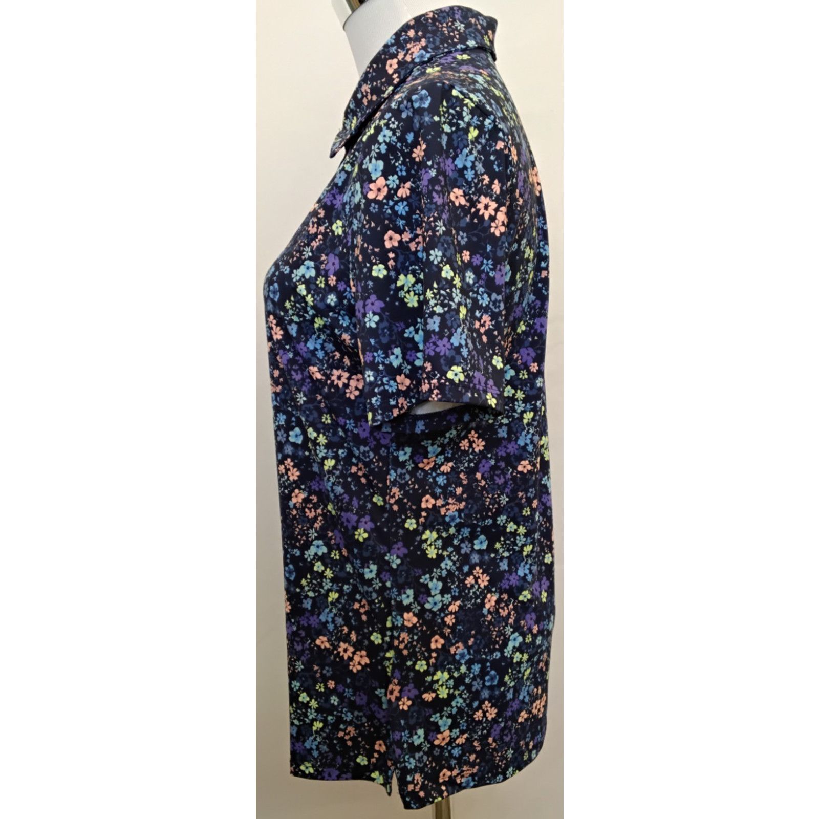 KJUS Kjus Women's Enya Printed Polo Size 40/L Blue Floral NWT Size L / US 10 / IT 46 - 4 Thumbnail