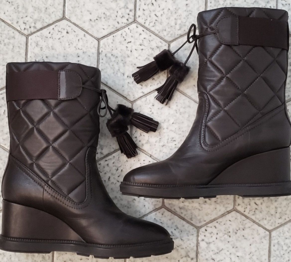 Aquatalia Aquatalia 'Caliana' Sheepskin Shearling Size US 10.5 / IT 40.5 - 1 Thumbnail