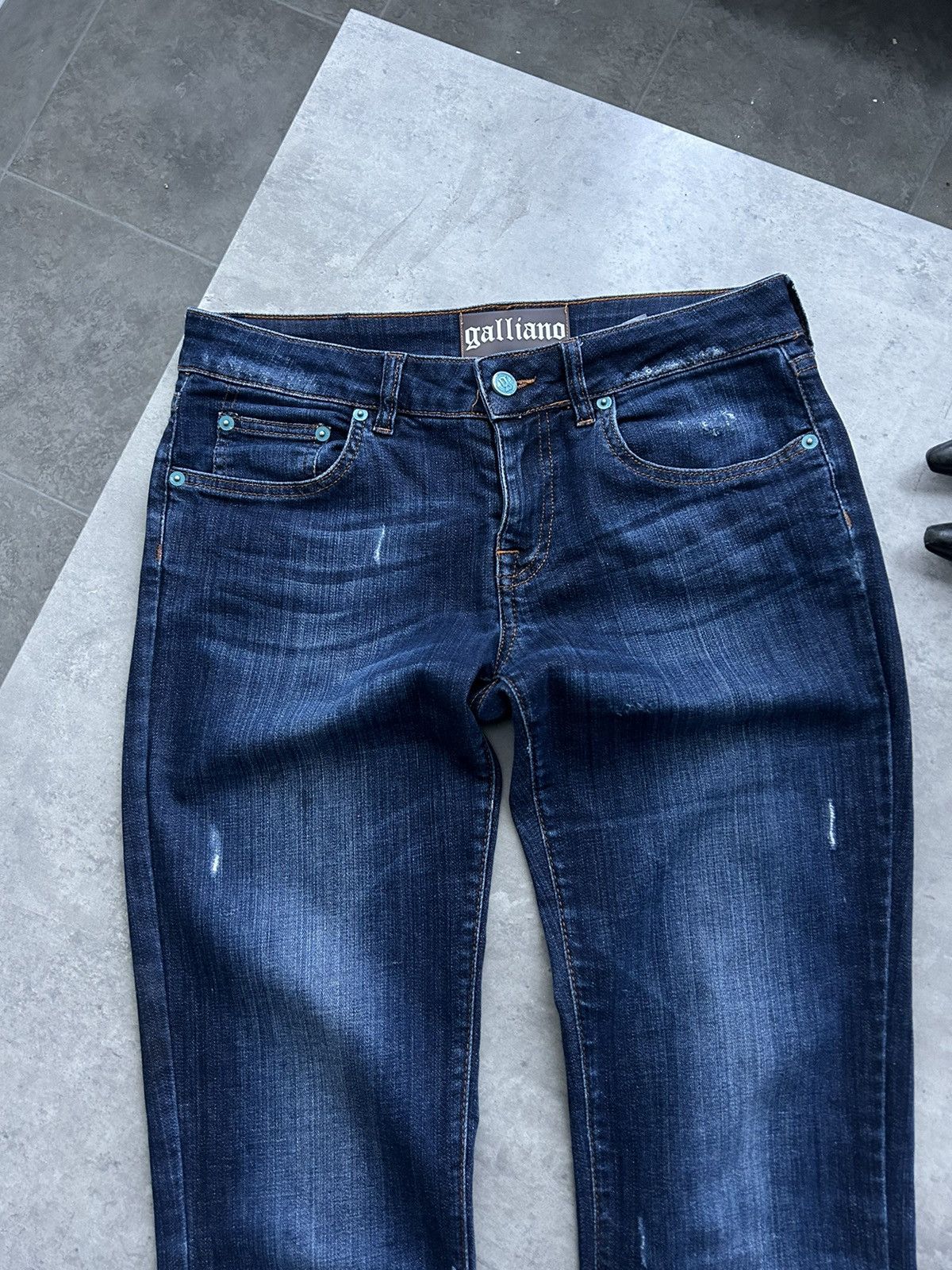 John Galliano × Vintage Galliano flared washed jeans Y2K vintage Size 28" / US 6 / IT 42 - 7 Thumbnail