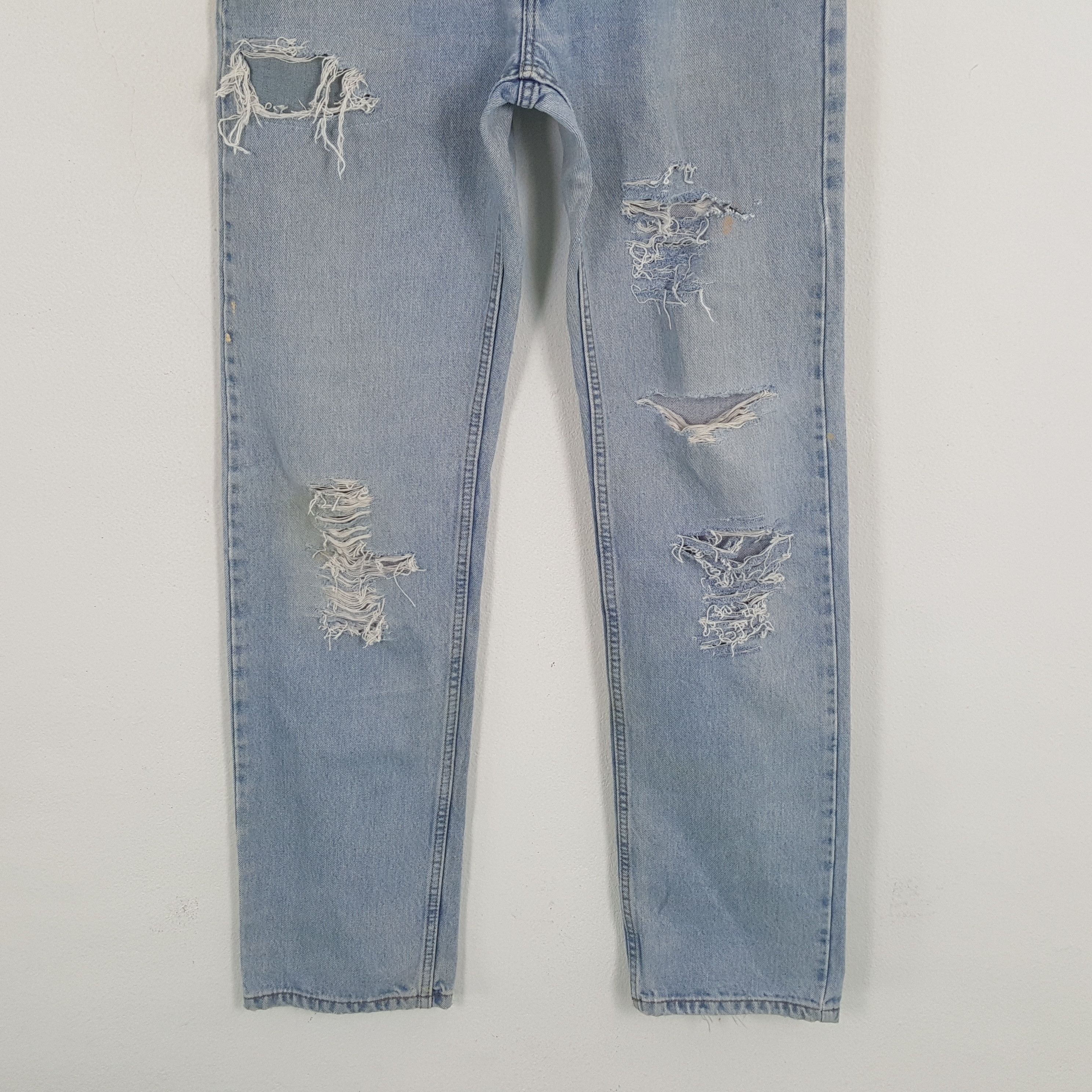 Levi's × Levi's Vintage Clothing × Vintage Vintage LEVI'S Kurt Cobain Style Distressed Jean Size US 32 / EU 48 - 3 Thumbnail