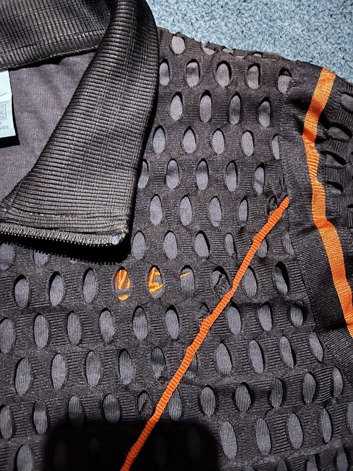 Nike VERY RARE Nike Tracks Record Ladies Size: SMALL VGC Size S / US 4 / IT 40 - 2 Thumbnail