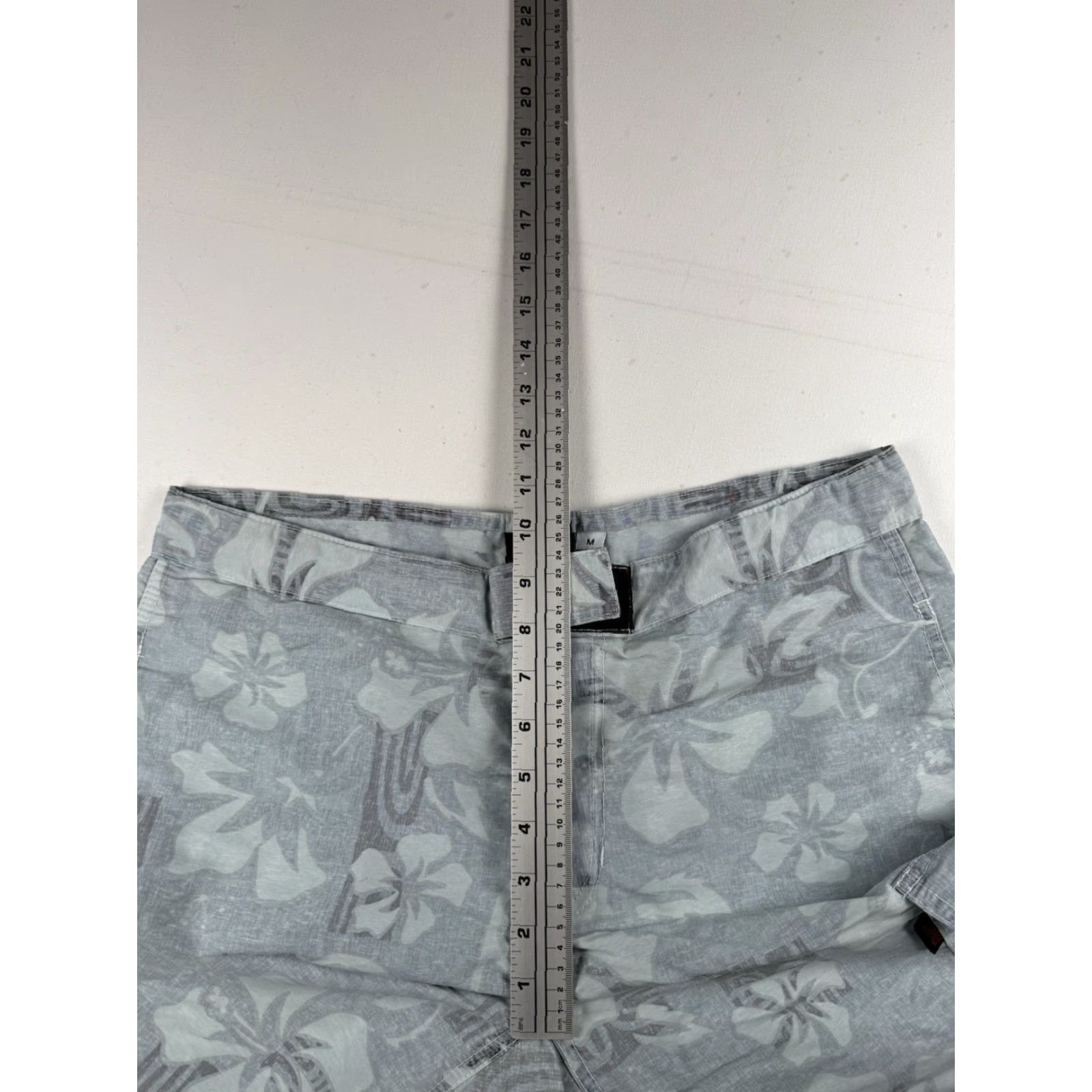 Gramicci VINTAGE Gramicci Shorts Mens M Casual 90s Light Blue/ Gray Cotton Canvas Buckle Adjustable Waist Belted Pockets Relaxed Front Flat Front Logo USA Made Size US 31 - 7 Thumbnail