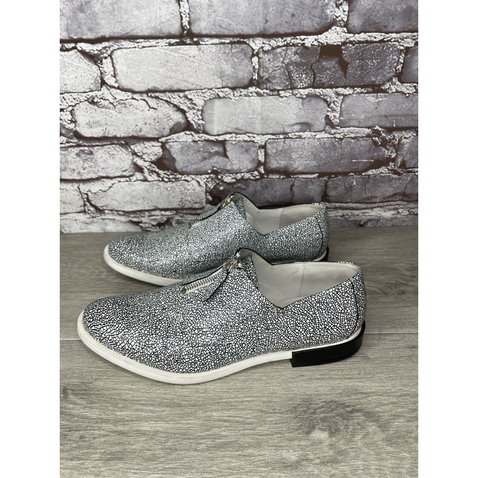 Miista Miista London Black White Leather Cracked Print Center Zip S Size US 8.5 / IT 38.5 - 10 Thumbnail