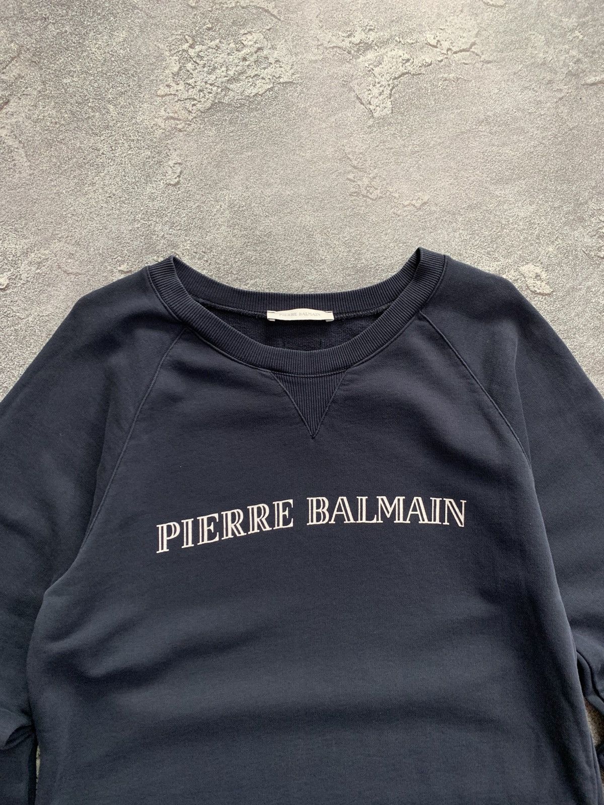 Pierre Balmain × Vintage VTG Pierre Balmain Center Logo Sweatshirt Men’s L Size Size US L / EU 52-54 / 3 - 2 Thumbnail