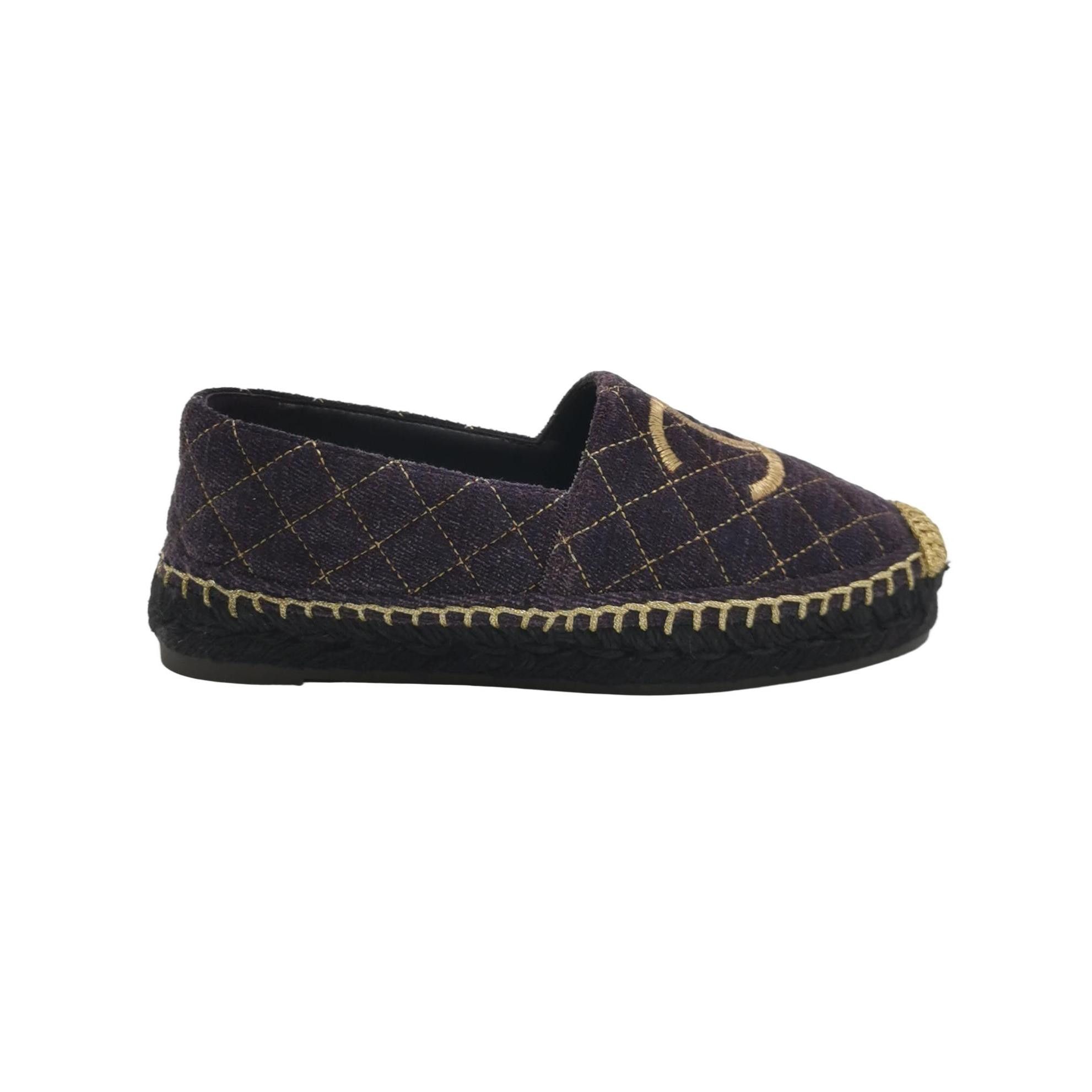 Chanel Chanel Women 6 Flats Size US 6 / IT 36 - 1 Thumbnail