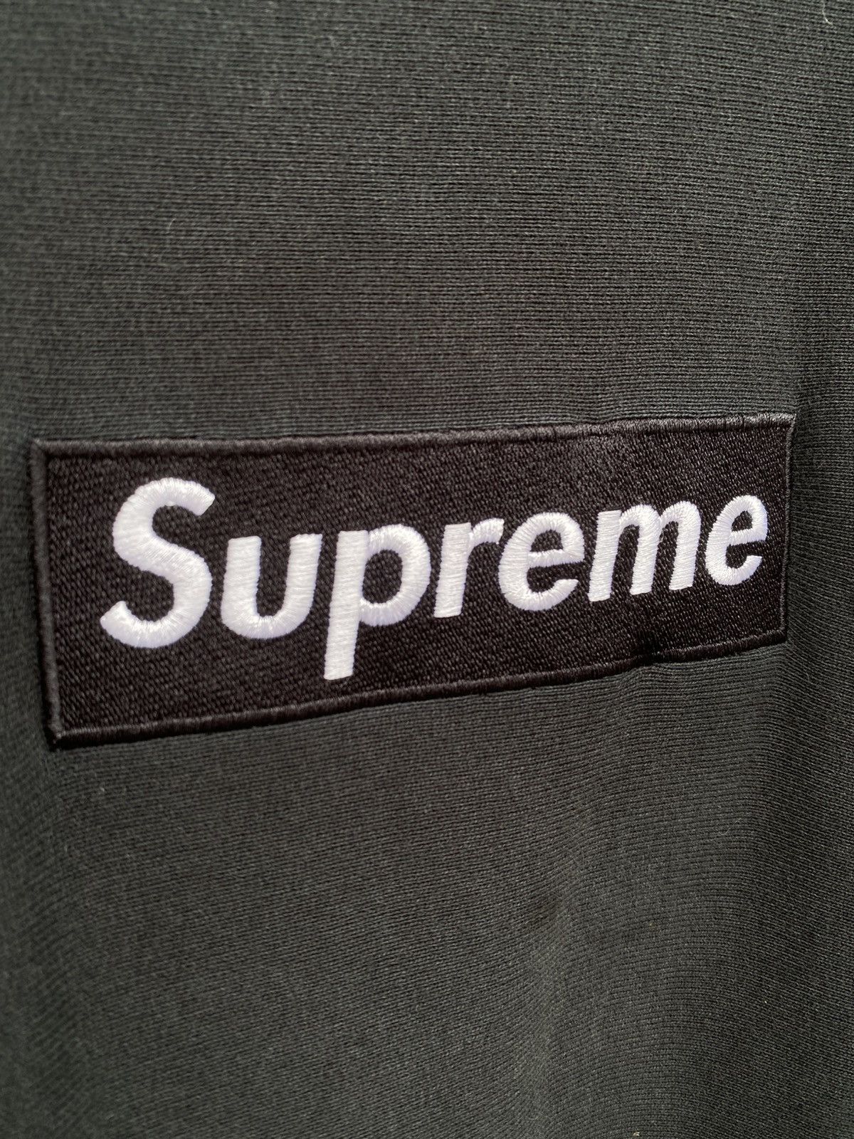 Supreme 1999 Supreme Black Box Logo X Large Crewneck Size US XL / EU 56 / 4 - 3 Thumbnail