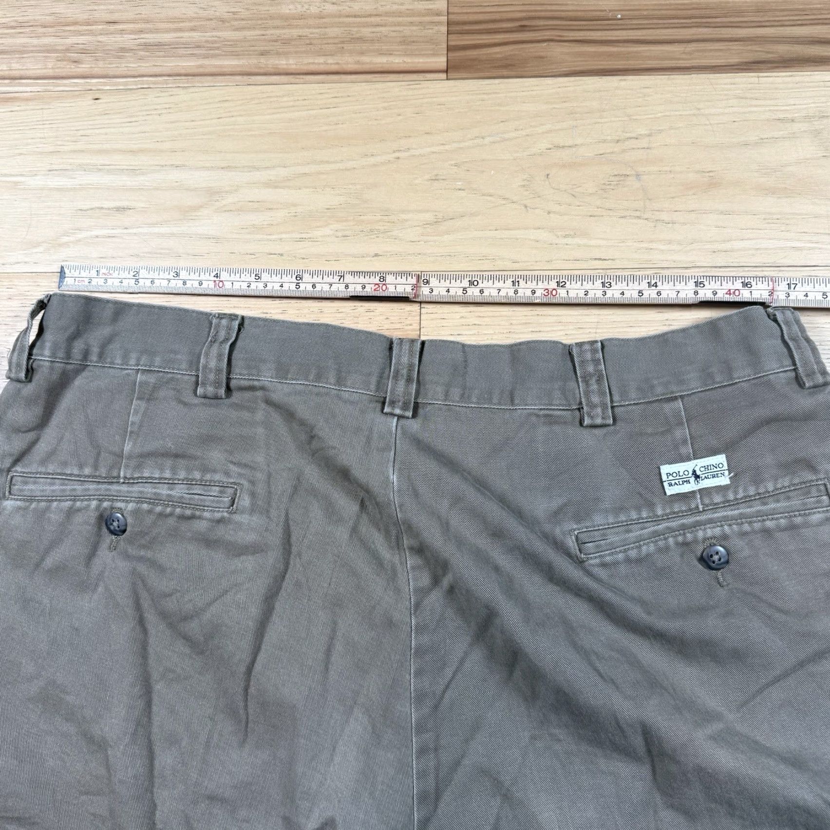 Polo Ralph Lauren VINTAGE Polo Ralph Lauren Chino Shorts Mens 34 Khaki Beige Cargo Loose 90s Mens Size US S / EU 44-46 / 1 - 7 Thumbnail
