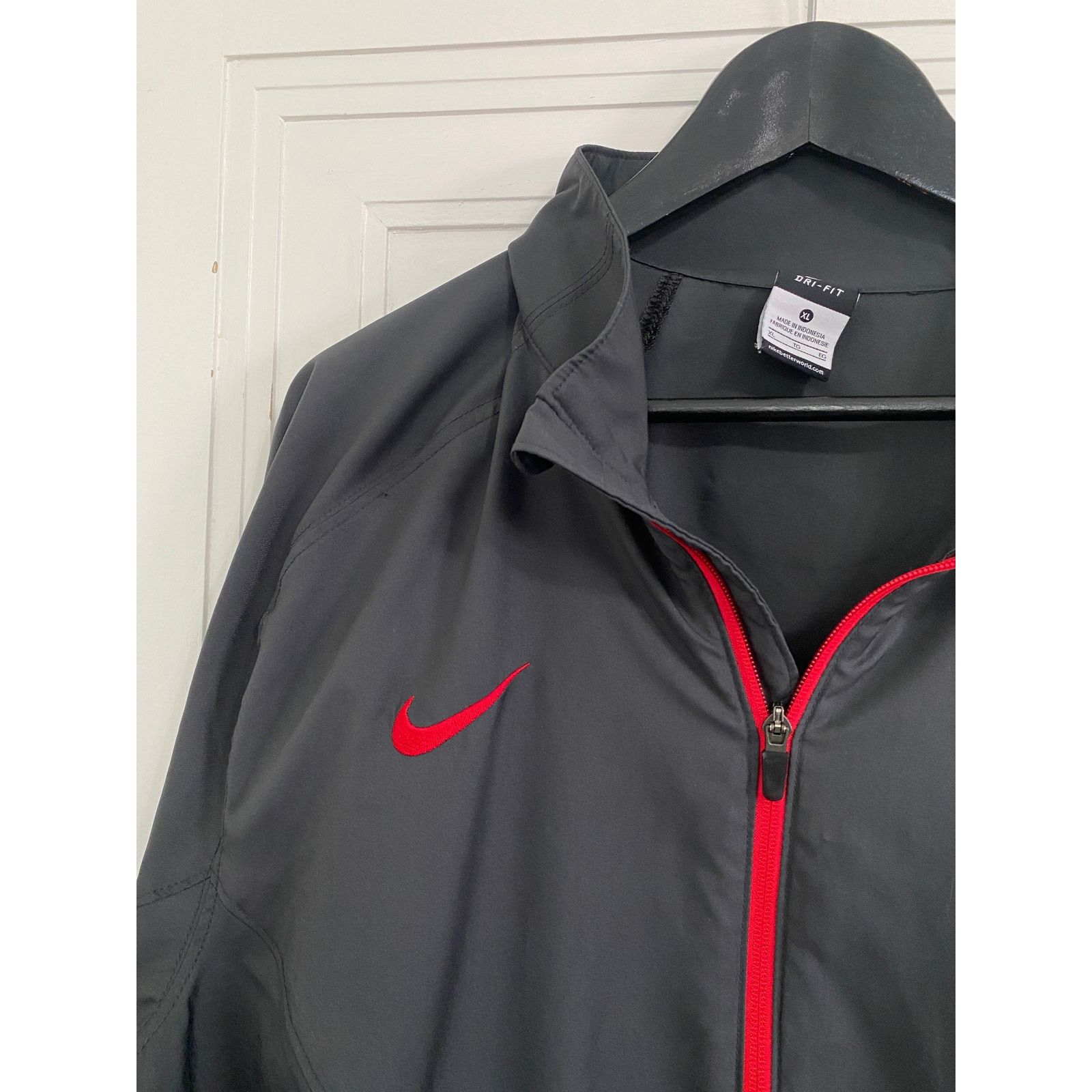 Nike St. Cloud State Huskies Full-Zip Nike Windbreaker Size XL Size US XL / EU 56 / 4 - 3 Thumbnail